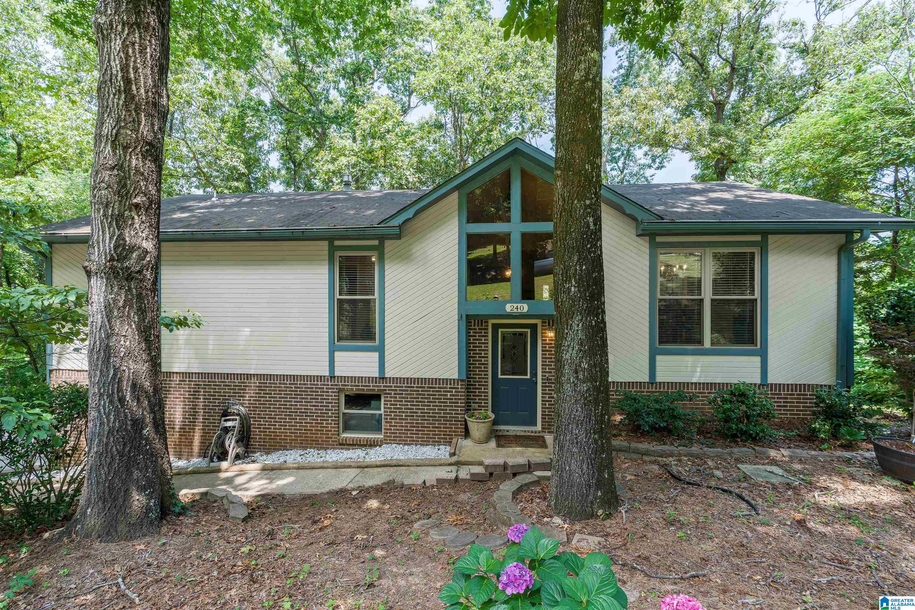 Photo Of 240 Russet Woods Drive Hoover
