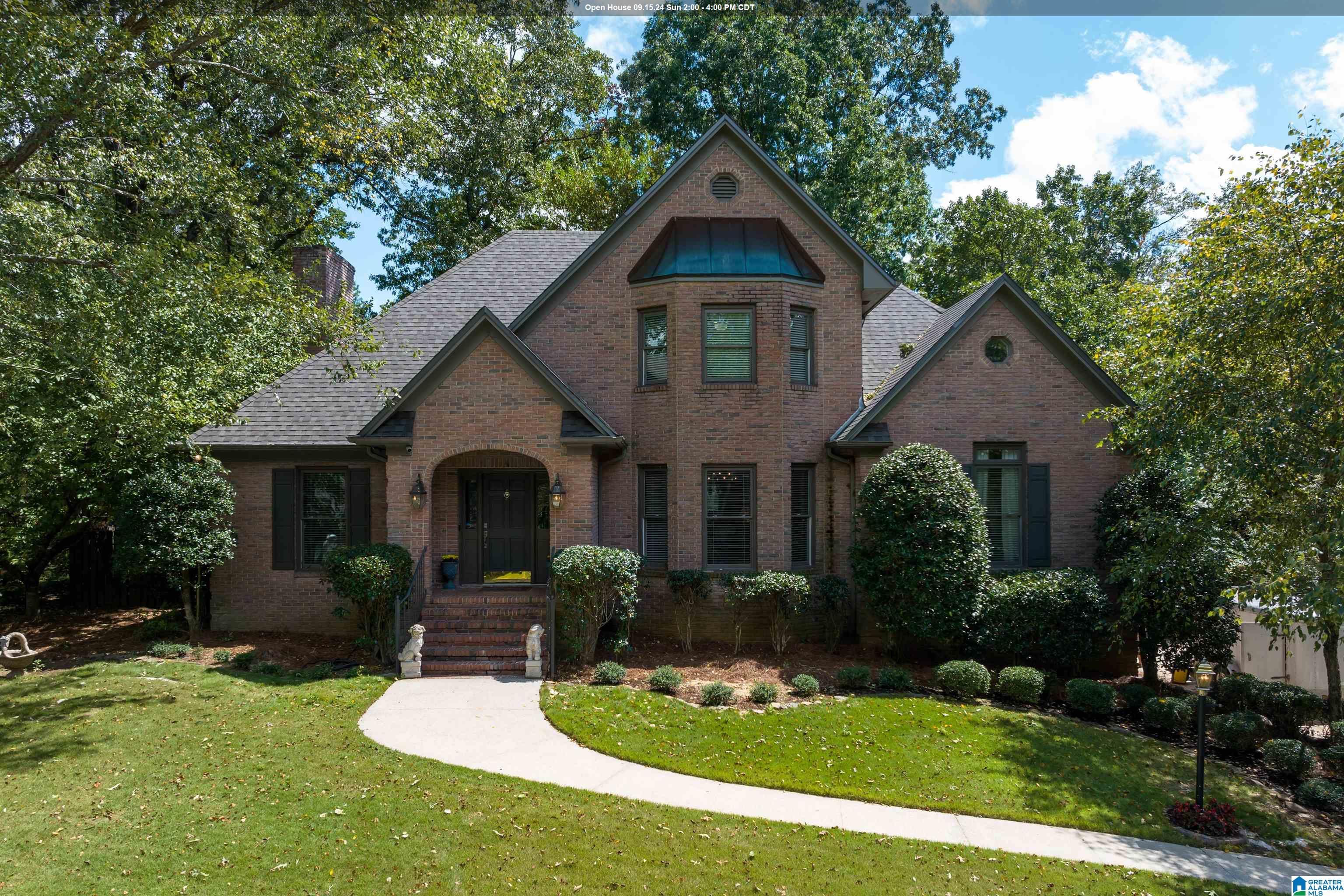 Photo of 3748 SHADY COVE DRIVE VESTAVIA HILLS