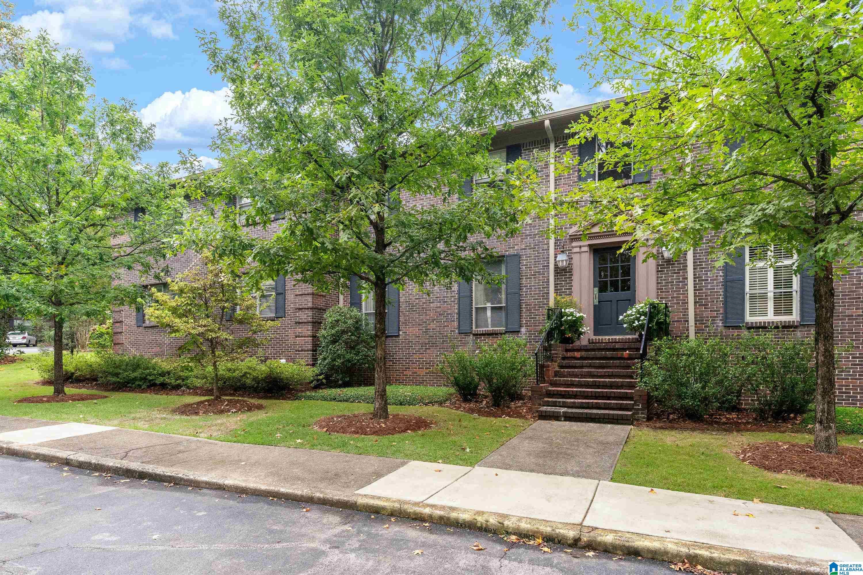 Photo of 3740 COUNTRY CLUB DRIVE BIRMINGHAM