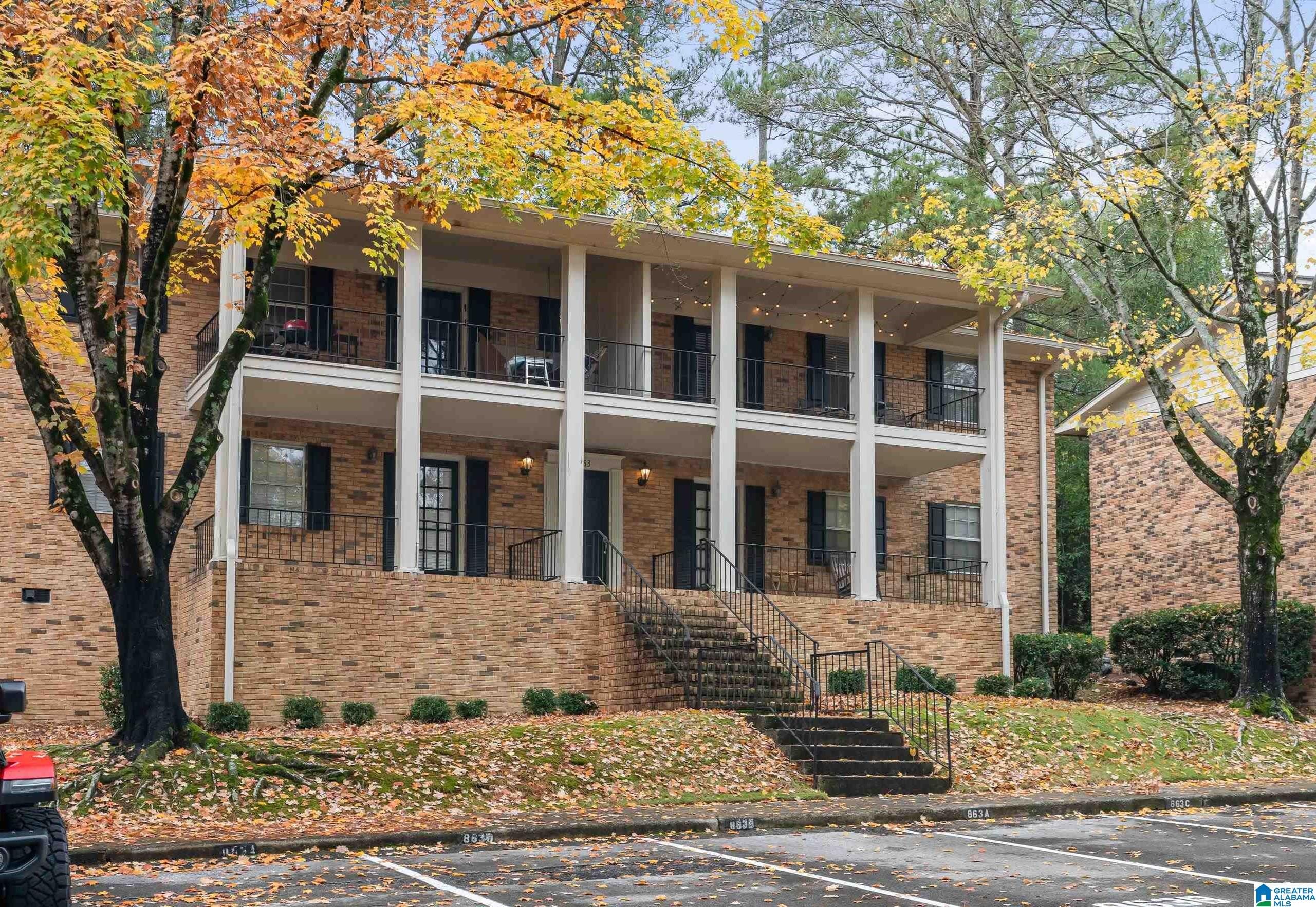 Photo of 863 VESTAVIA VILLA COURT VESTAVIA HILLS