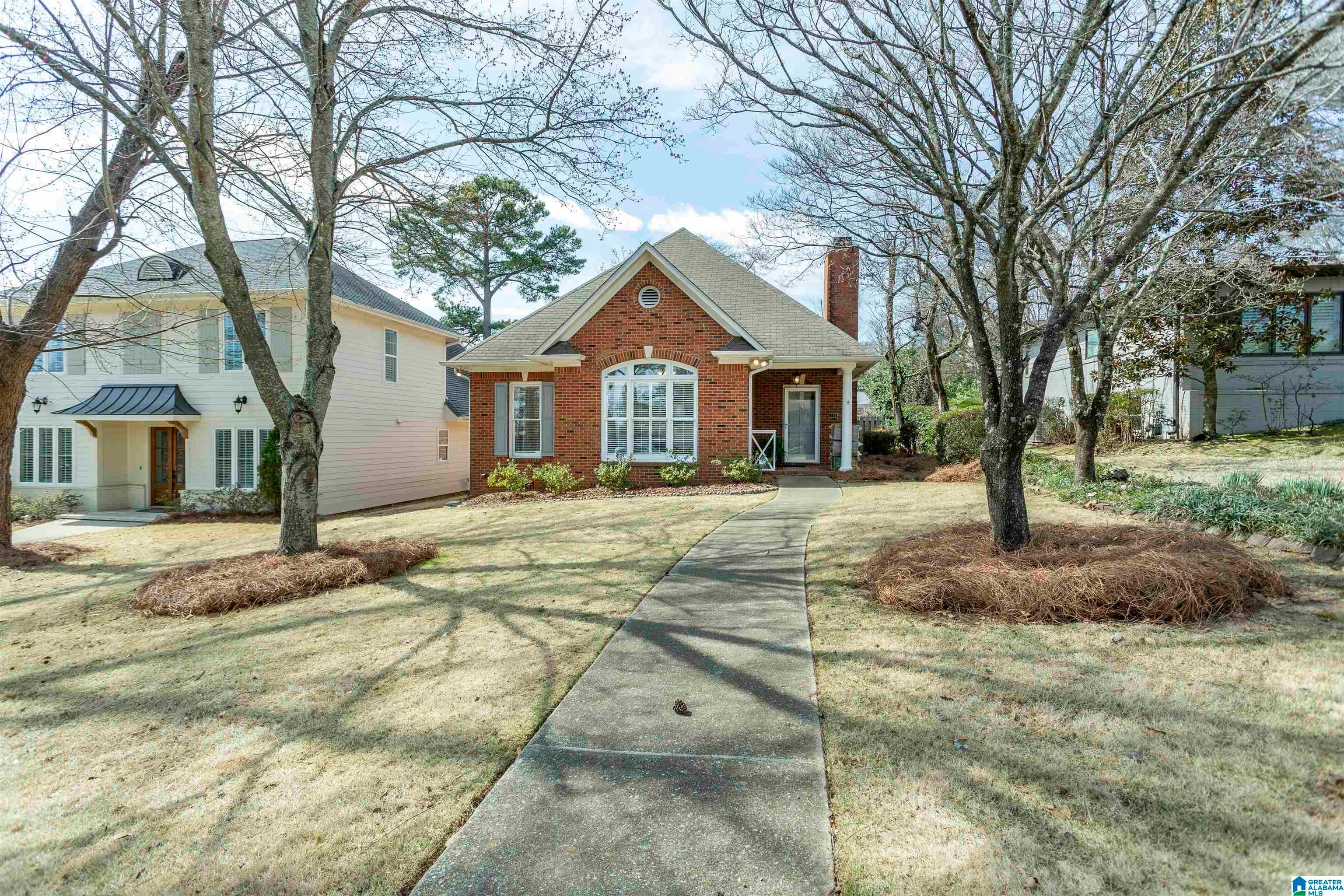 Photo of 914 HAVILAND DRIVE VESTAVIA HILLS