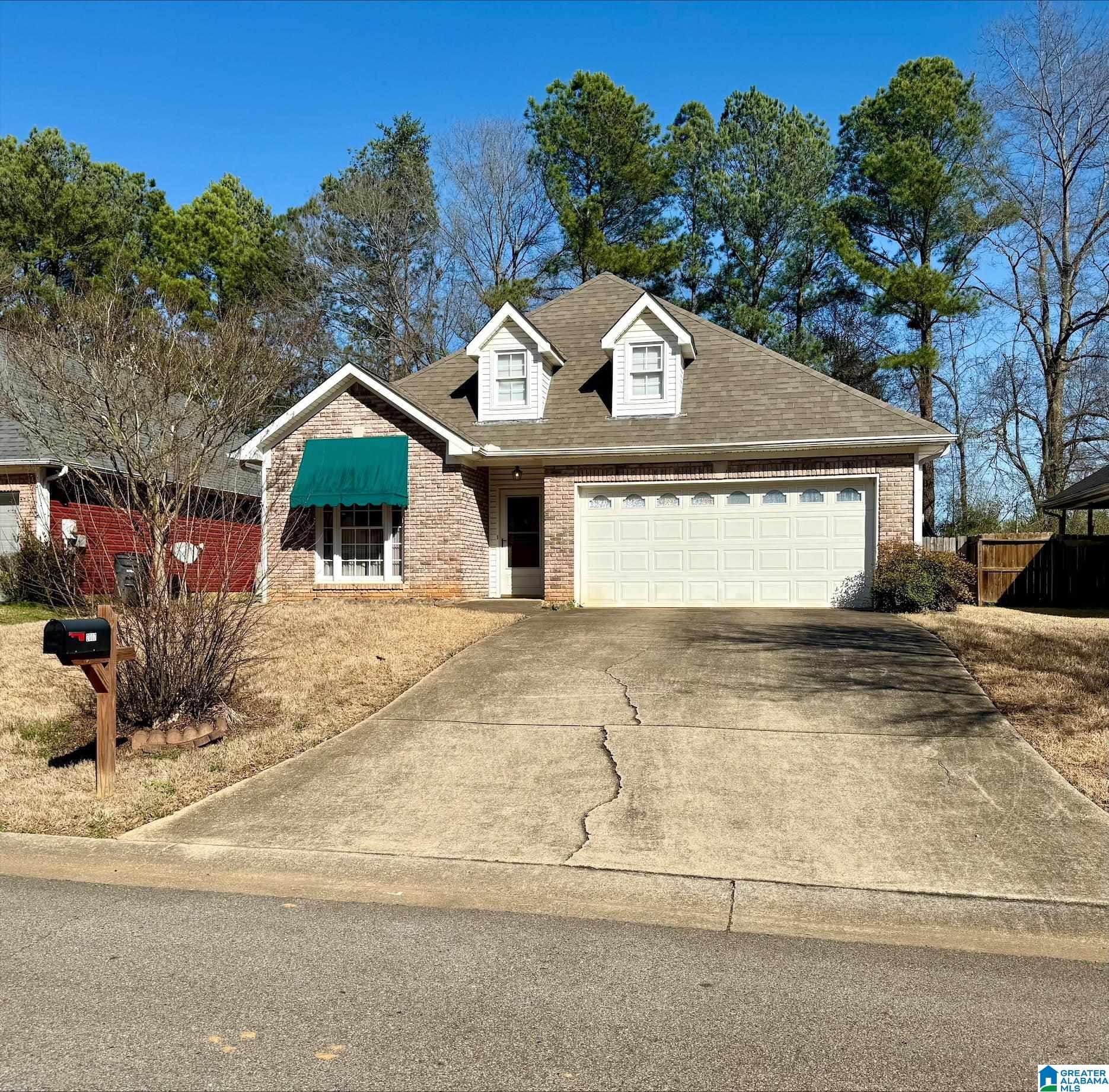 Photo of 2007 TOWNHOUSE LANE HUEYTOWN