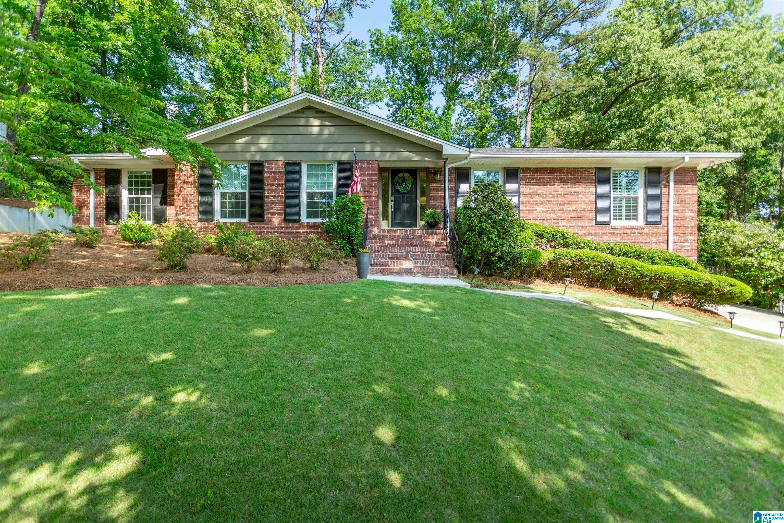 22 stunning new + coming soon homes in Birmingham—May 9-11 8 Photo of 2617 VESTAVIA FOREST TERRACE VESTAVIA HILLS