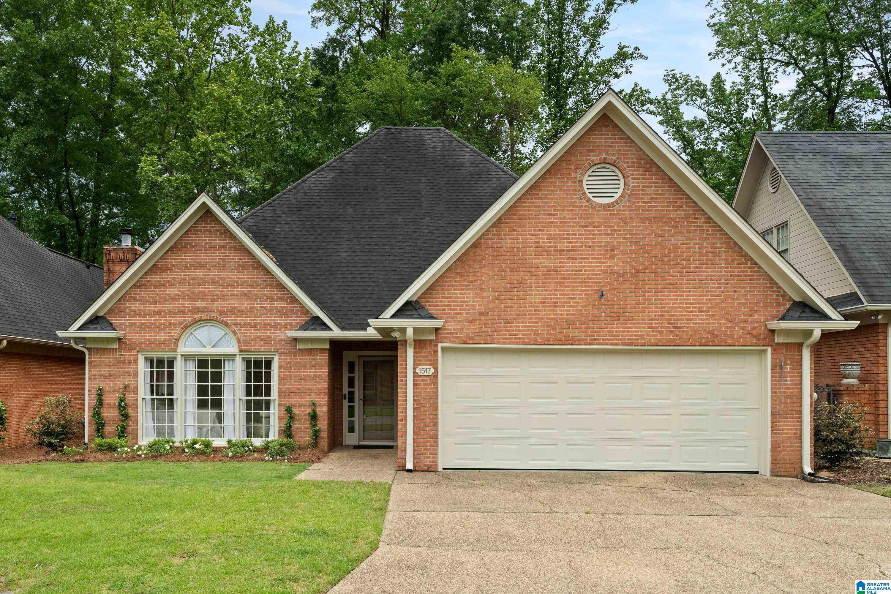 22 stunning new + coming soon homes in Birmingham—May 9-11 7 Photo of 1517 ASHLEY WOOD CIRCLE VESTAVIA HILLS