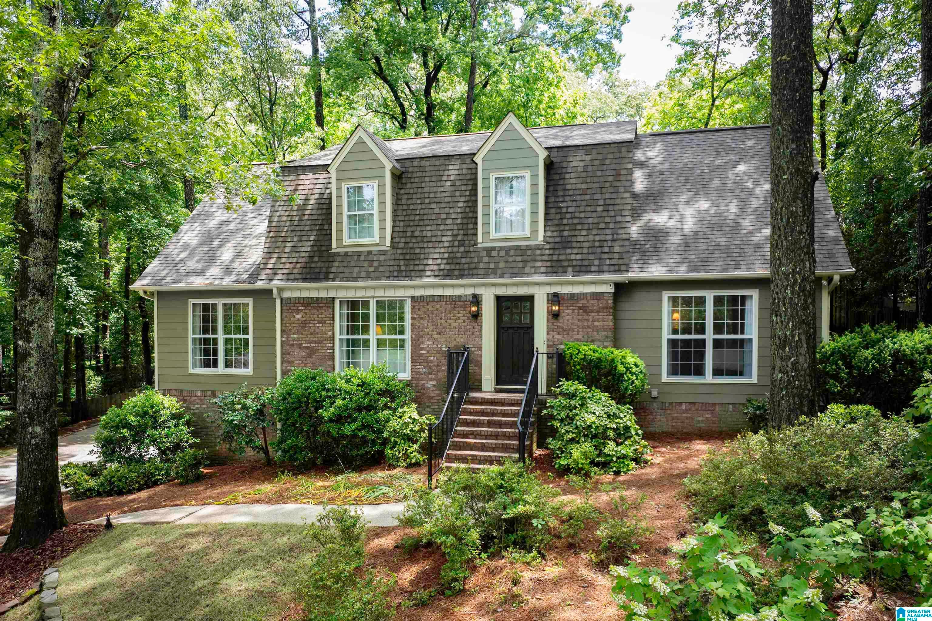 15 gorgeous new + coming soon homes in Birmingham—May 16-18 3 Photo of 3449 COUNTRY BROOK LANE VESTAVIA HILLS