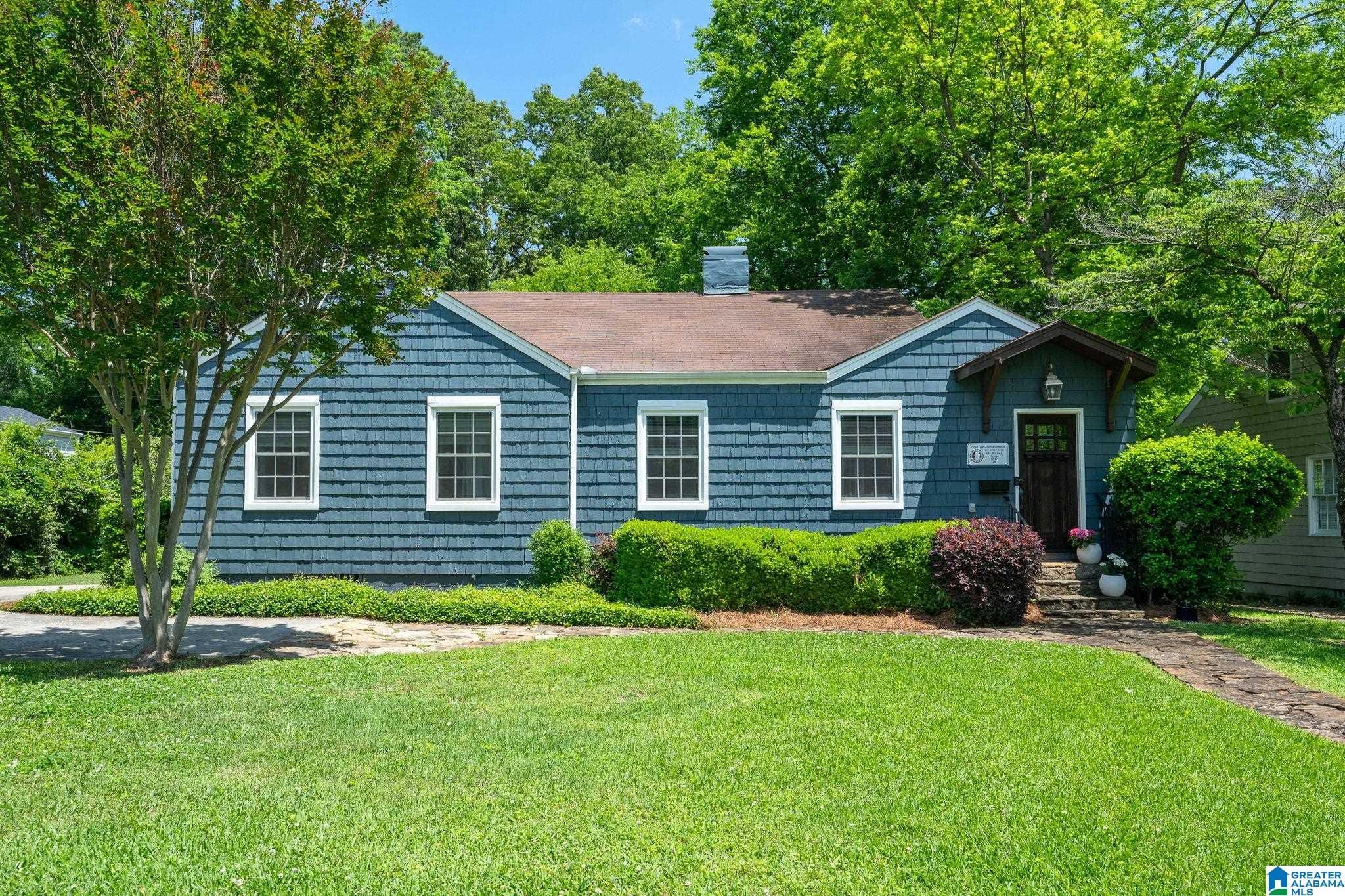 15 gorgeous new + coming soon homes in Birmingham—May 16-18 4 Photo of 117 MORRIS BOULEVARD HOMEWOOD