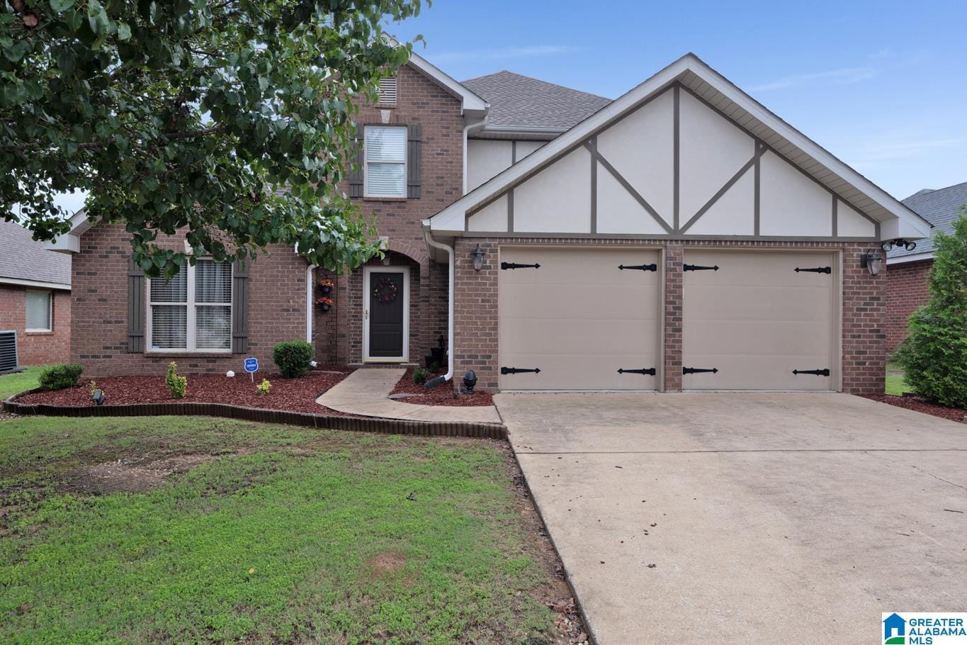 Photo Of 3793 Whispering Oak Drive Bessemer