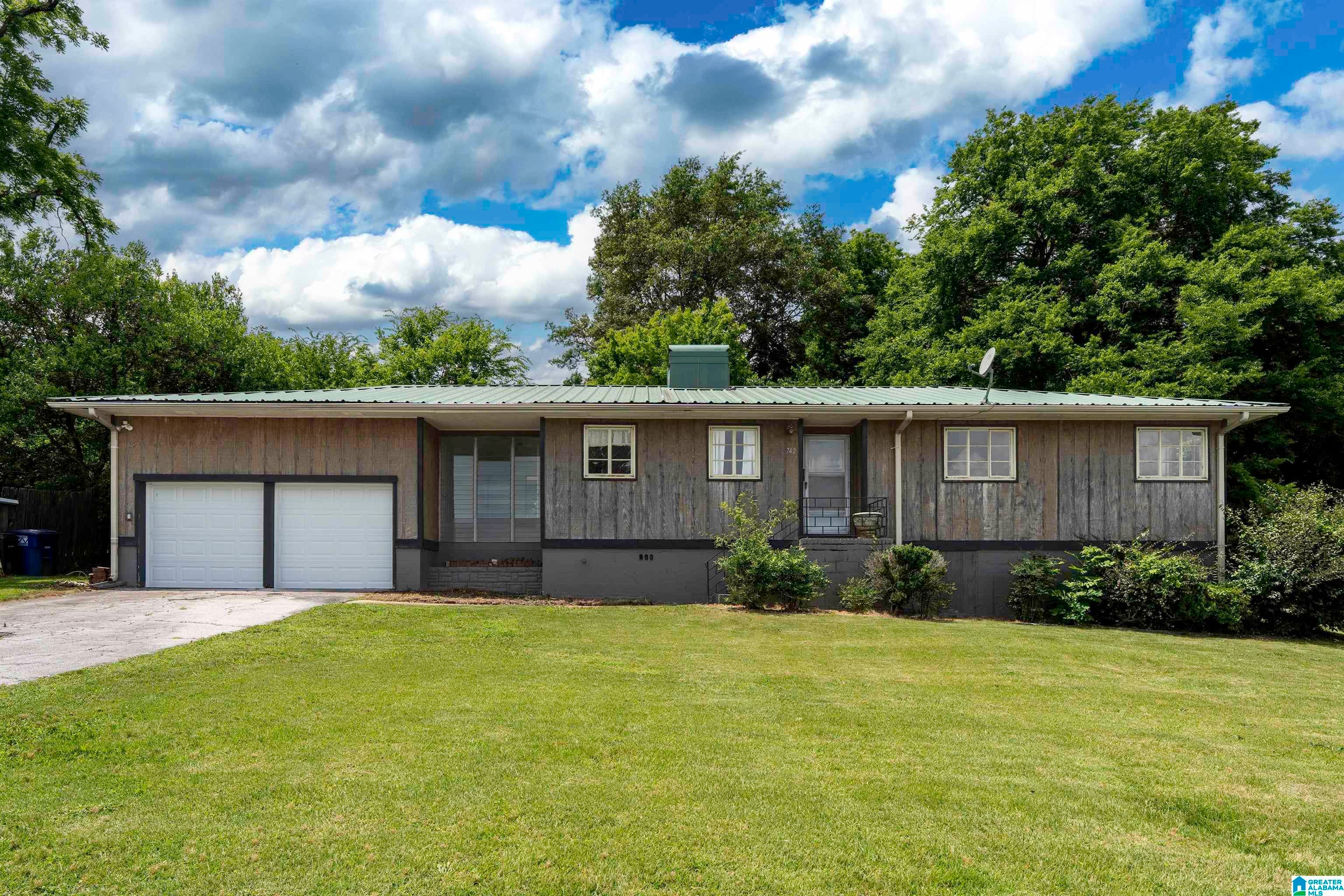 22 must-see new + coming soon home listings across Birmingham—June 20-22 13 Photo of 742 VALLEY STREET HOOVER