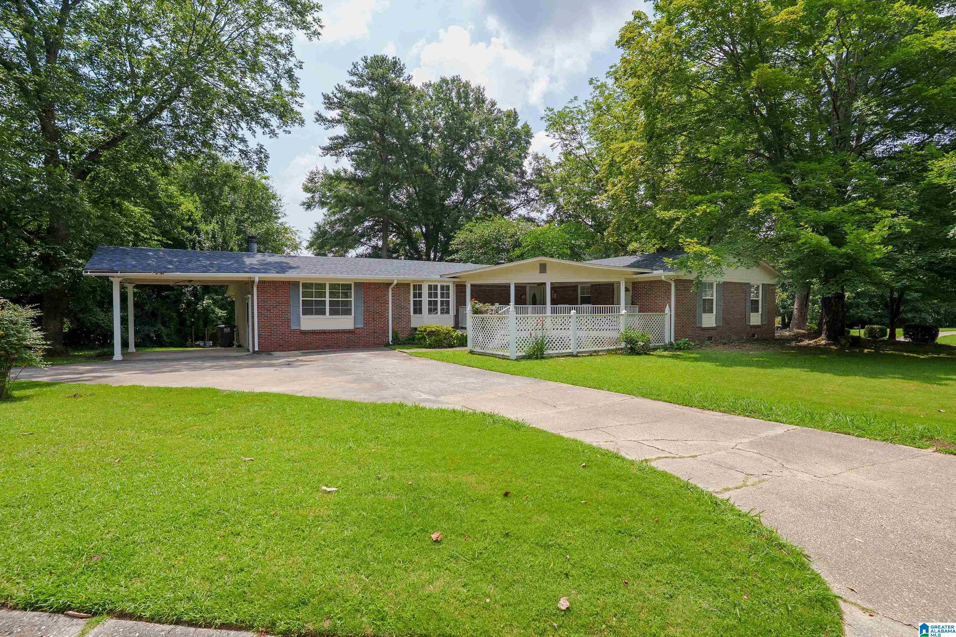 Photo of 2424 CORONADO DRIVE HOOVER