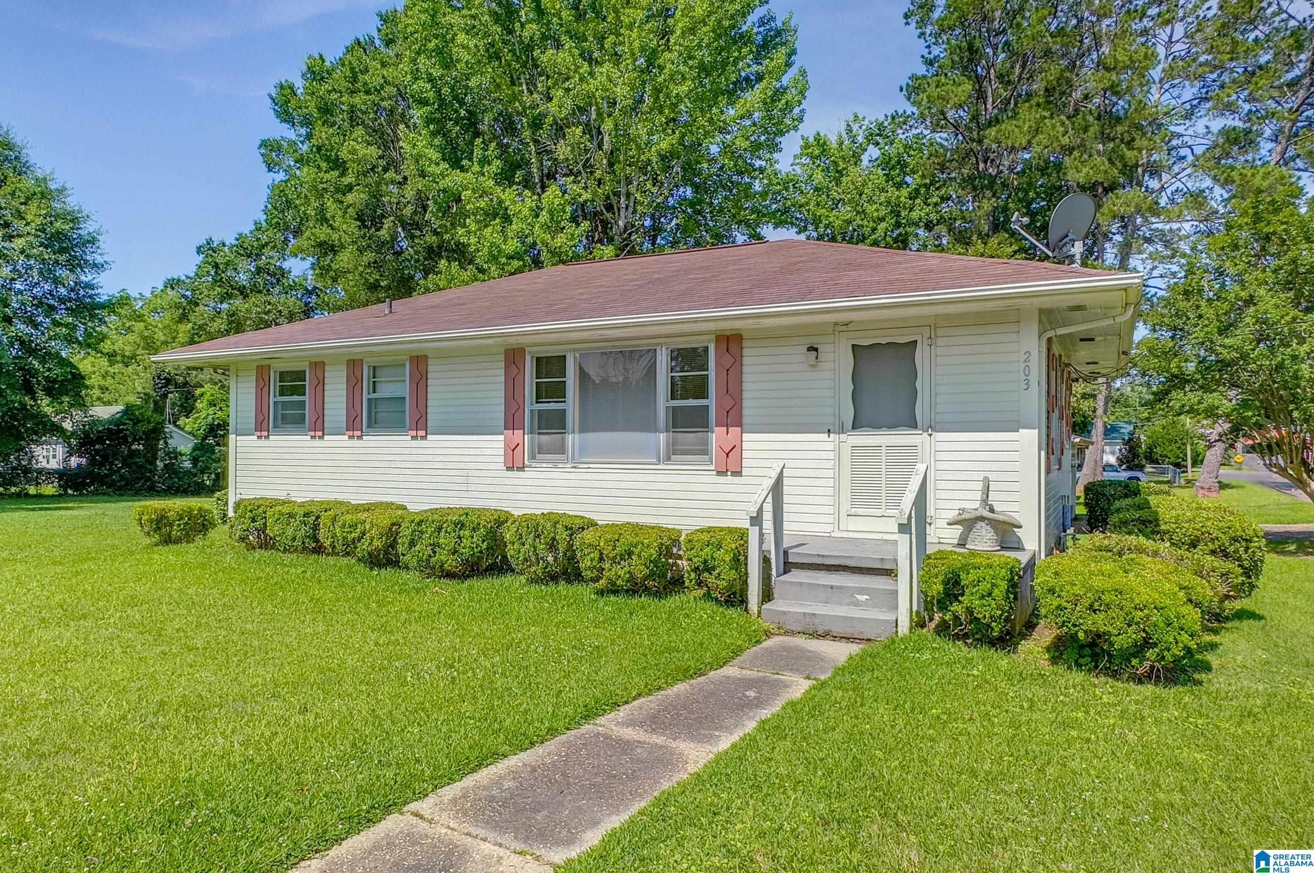 Photo of 203 PARRISH AVENUE CLANTON