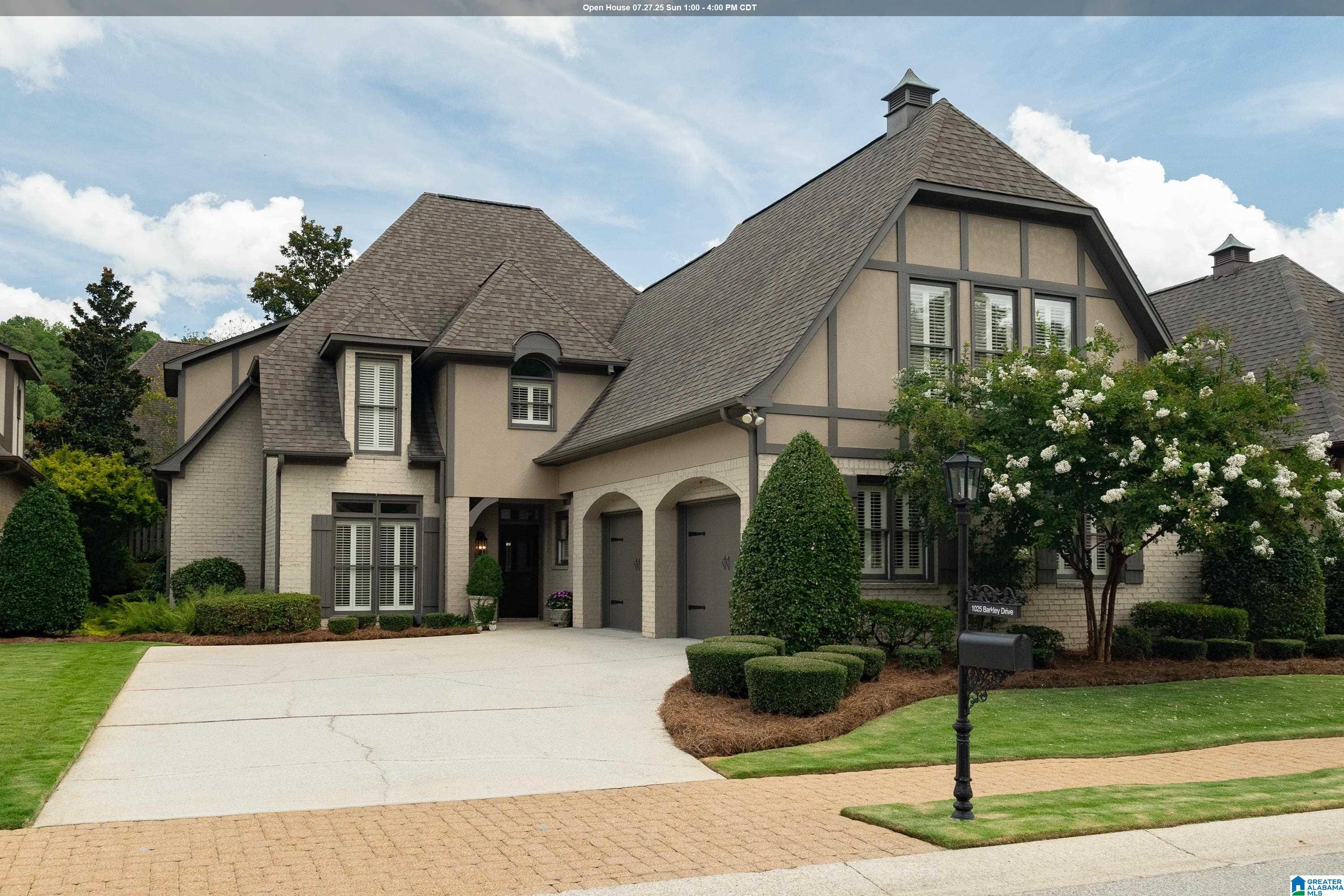 Photo of 1025 BARKLEY DRIVE HOOVER