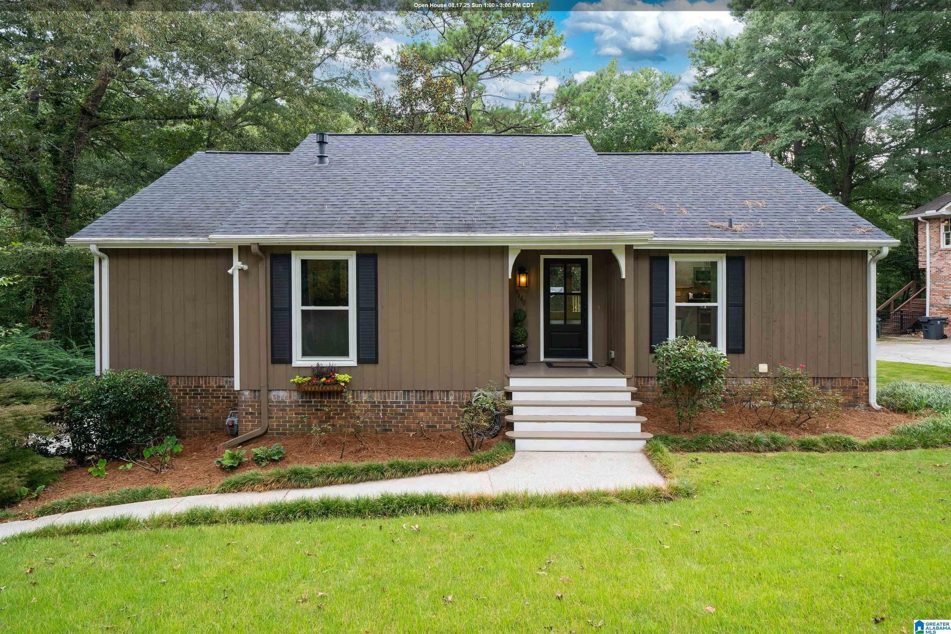 Photo of 3440 COVENTRY DRIVE VESTAVIA HILLS
