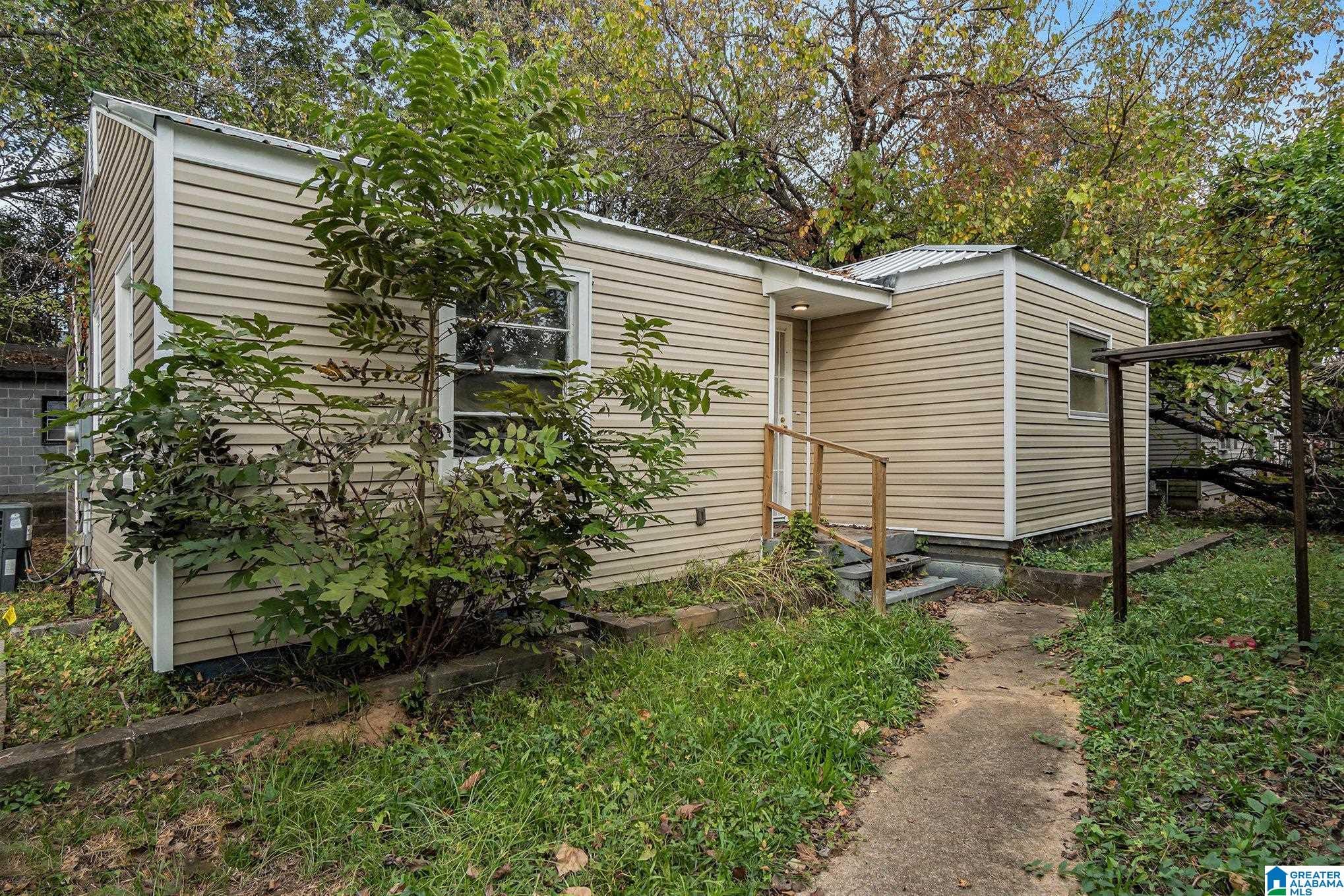 26 new home listings in Birmingham you won't want to miss—Oct. 31-Nov. 2 32 Photo of 6721 GRASSELLI ROAD FAIRFIELD