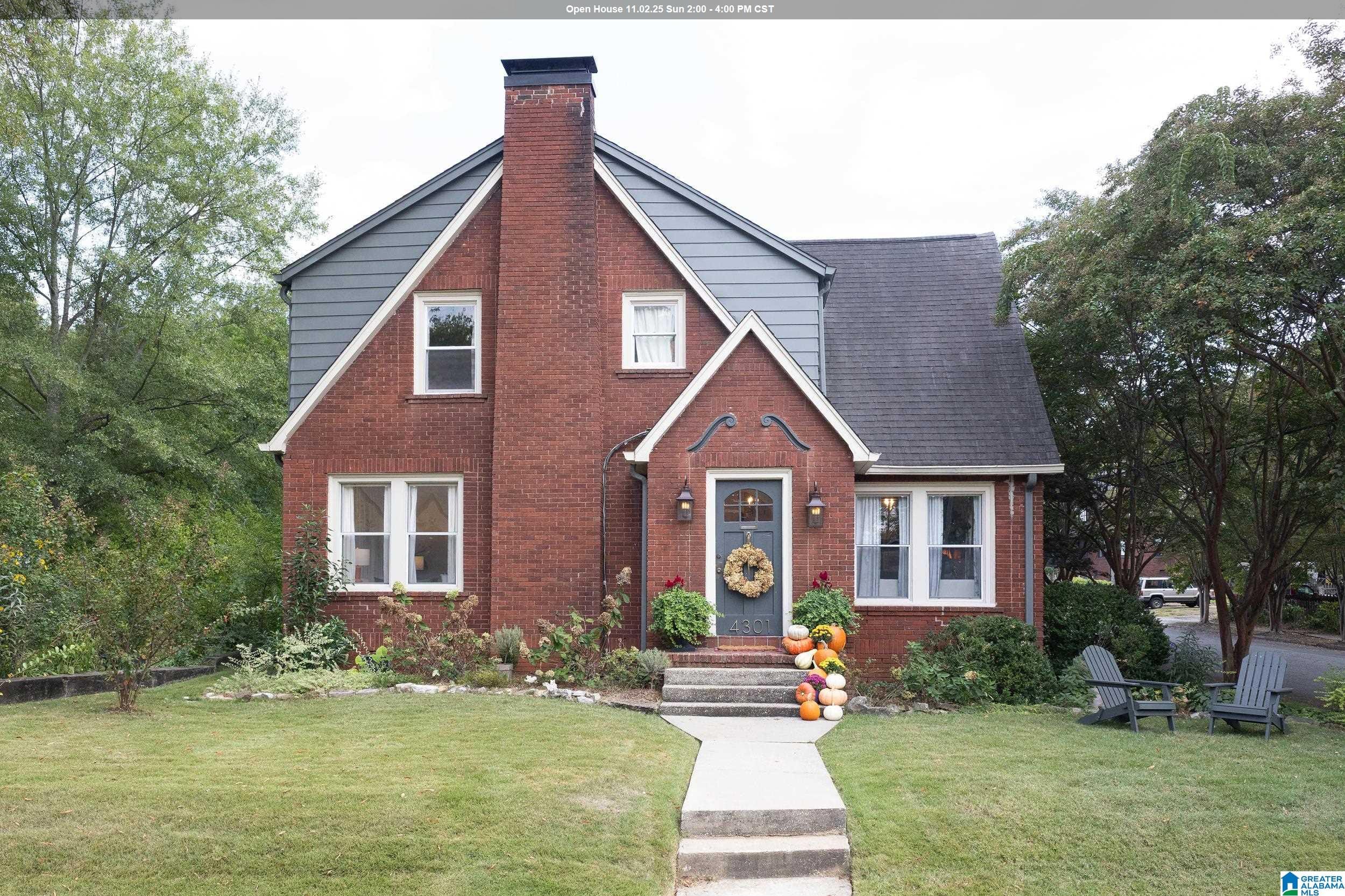 26 new home listings in Birmingham you won't want to miss—Oct. 31-Nov. 2 9 Photo of 4301 6TH AVENUE BIRMINGHAM