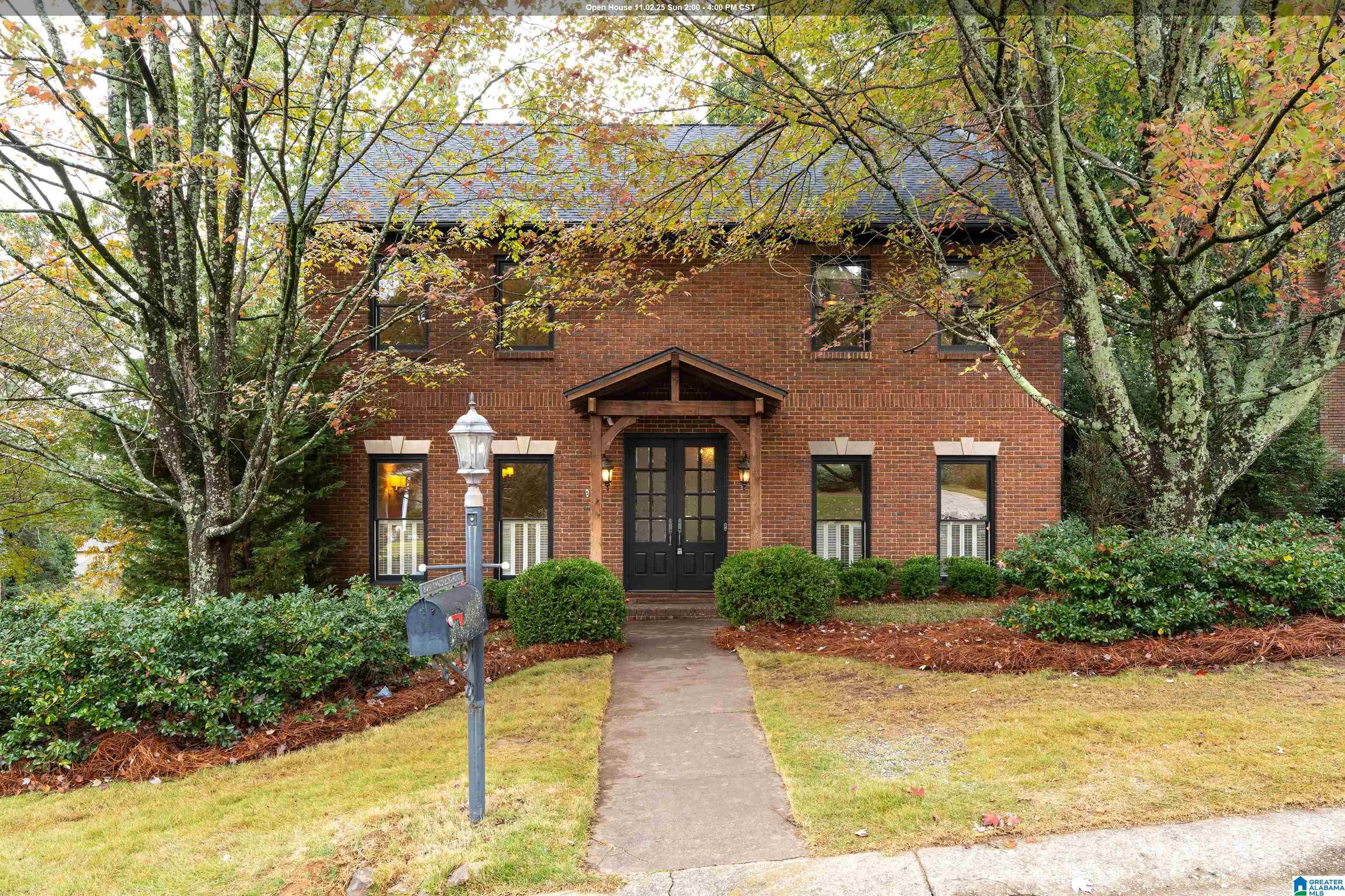 26 new home listings in Birmingham you won't want to miss—Oct. 31-Nov. 2 8 Photo of 2581 CROSSGATE PLACE VESTAVIA HILLS