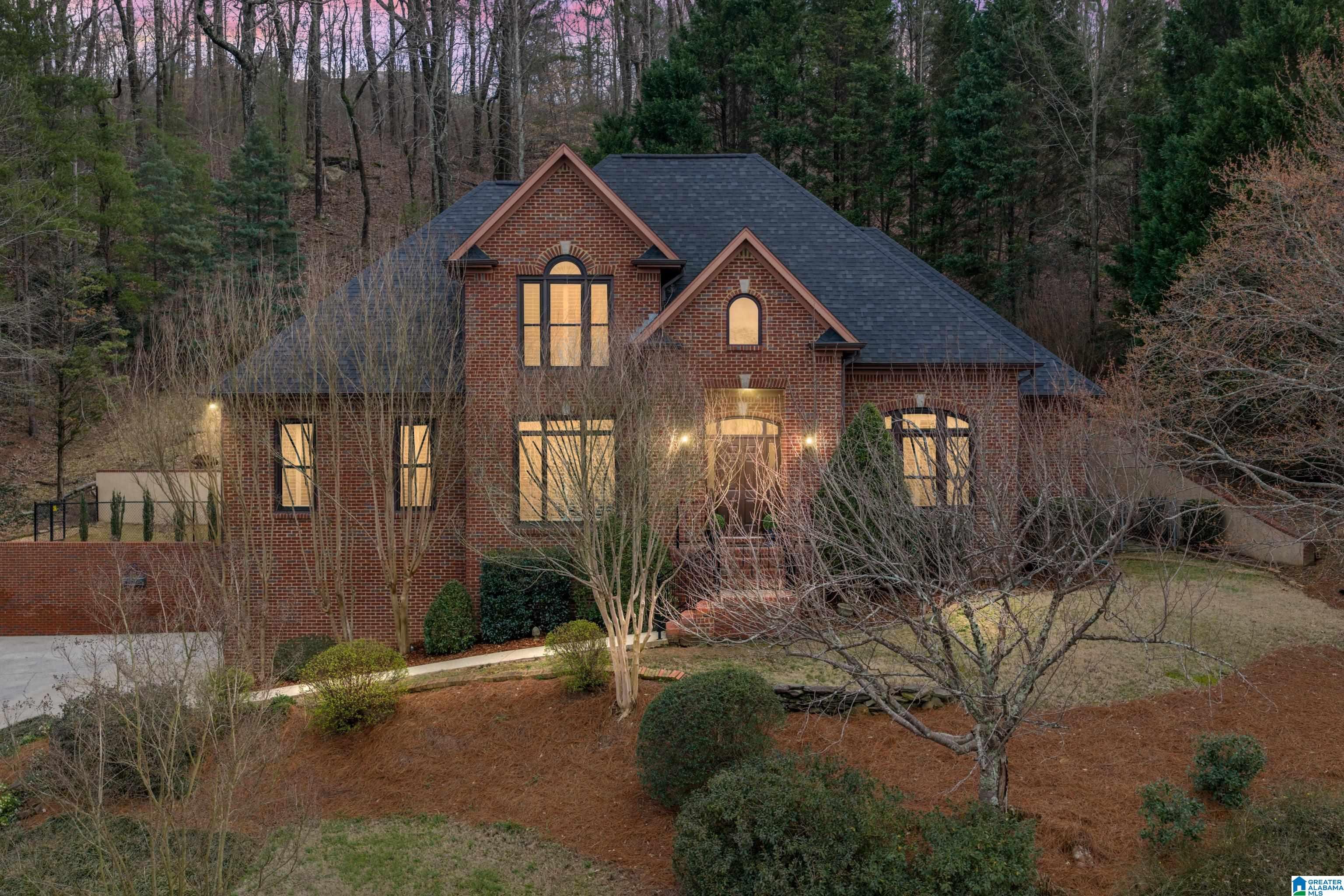 Photo Of 1521 Amherst Circle Mountain Brook