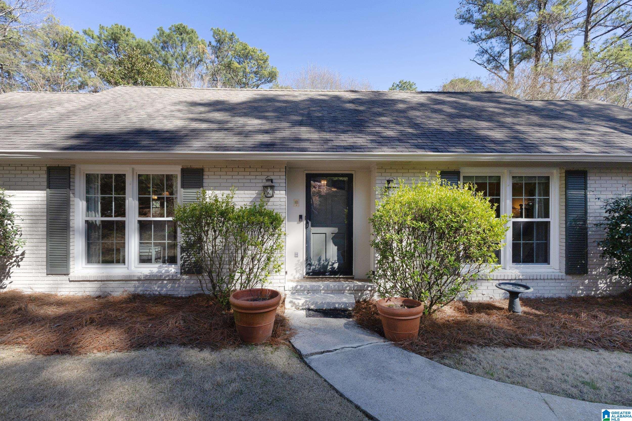 Photo Of 1620 Kestwick Drive Hoover