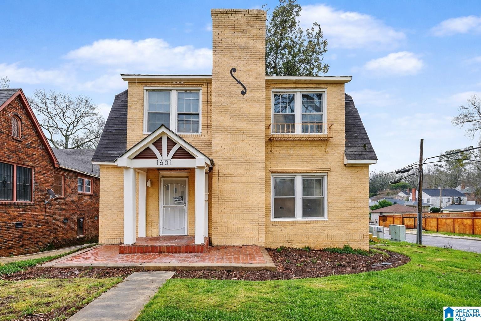 24 Birmingham homes on the market now—March 20-22 27 Photo of 1601 43RD STREET BIRMINGHAM