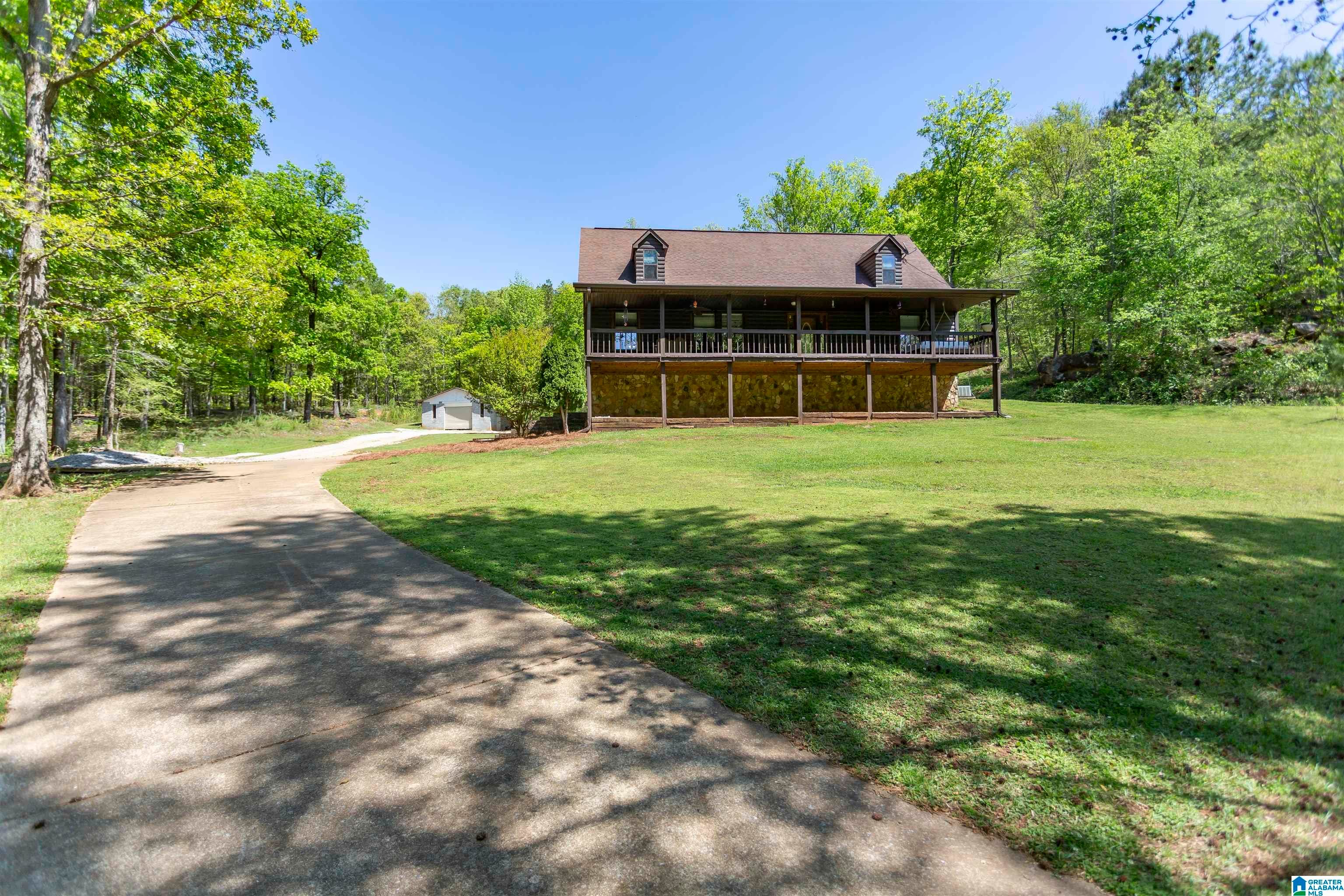 Photo of 610 SOUTHRIDGE LANE TALLADEGA