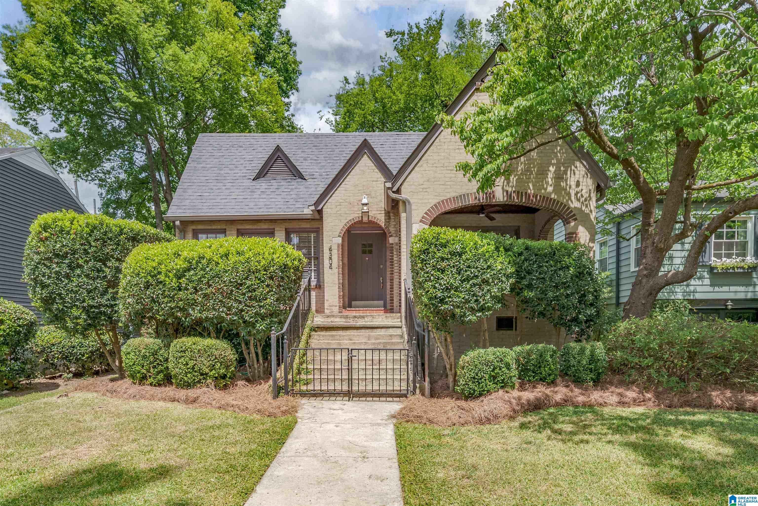 Photo of 4304 6TH AVENUE BIRMINGHAM