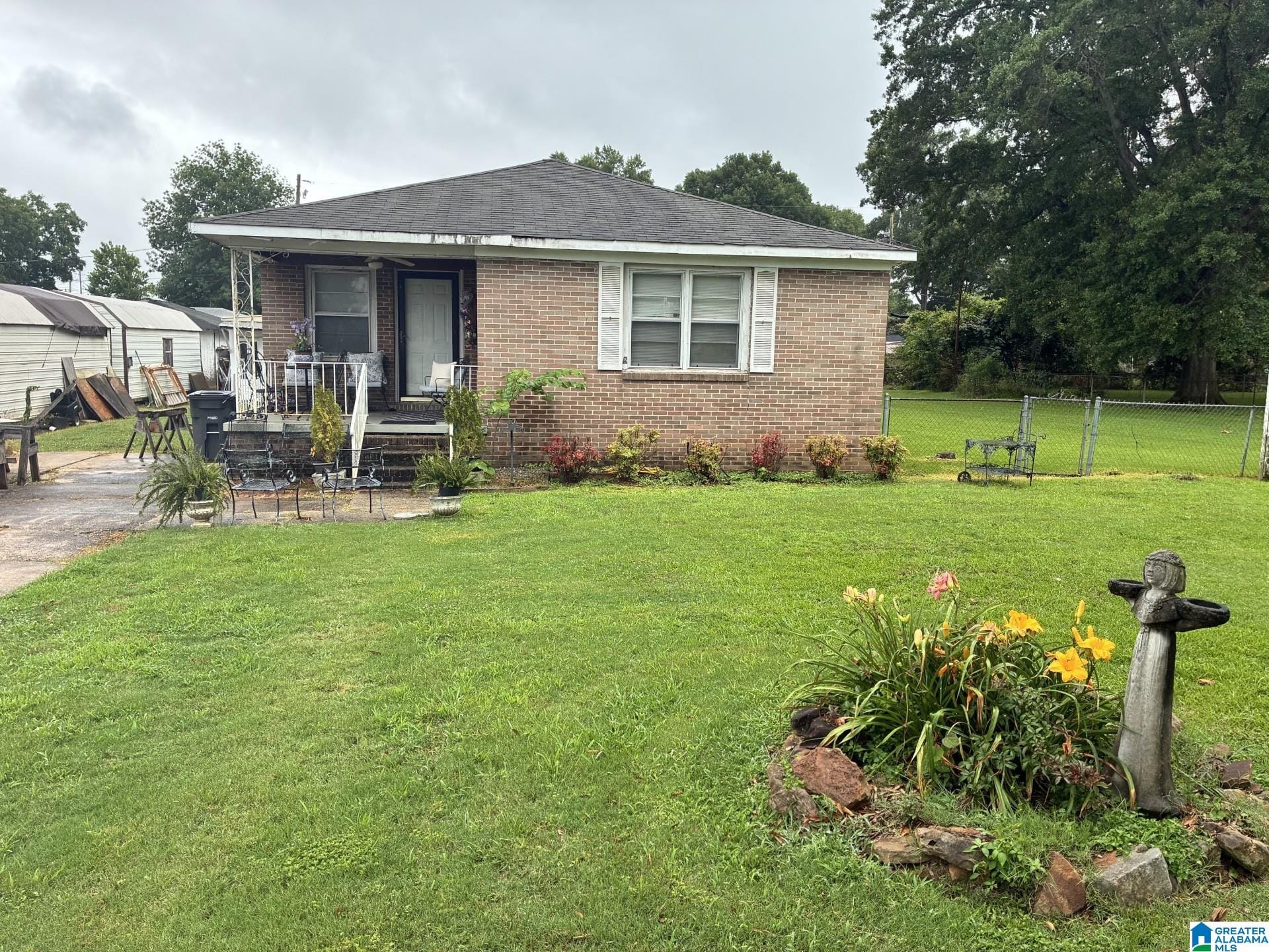 Uncategorized Photo Of 102 Lakeland Avenue Hueytown