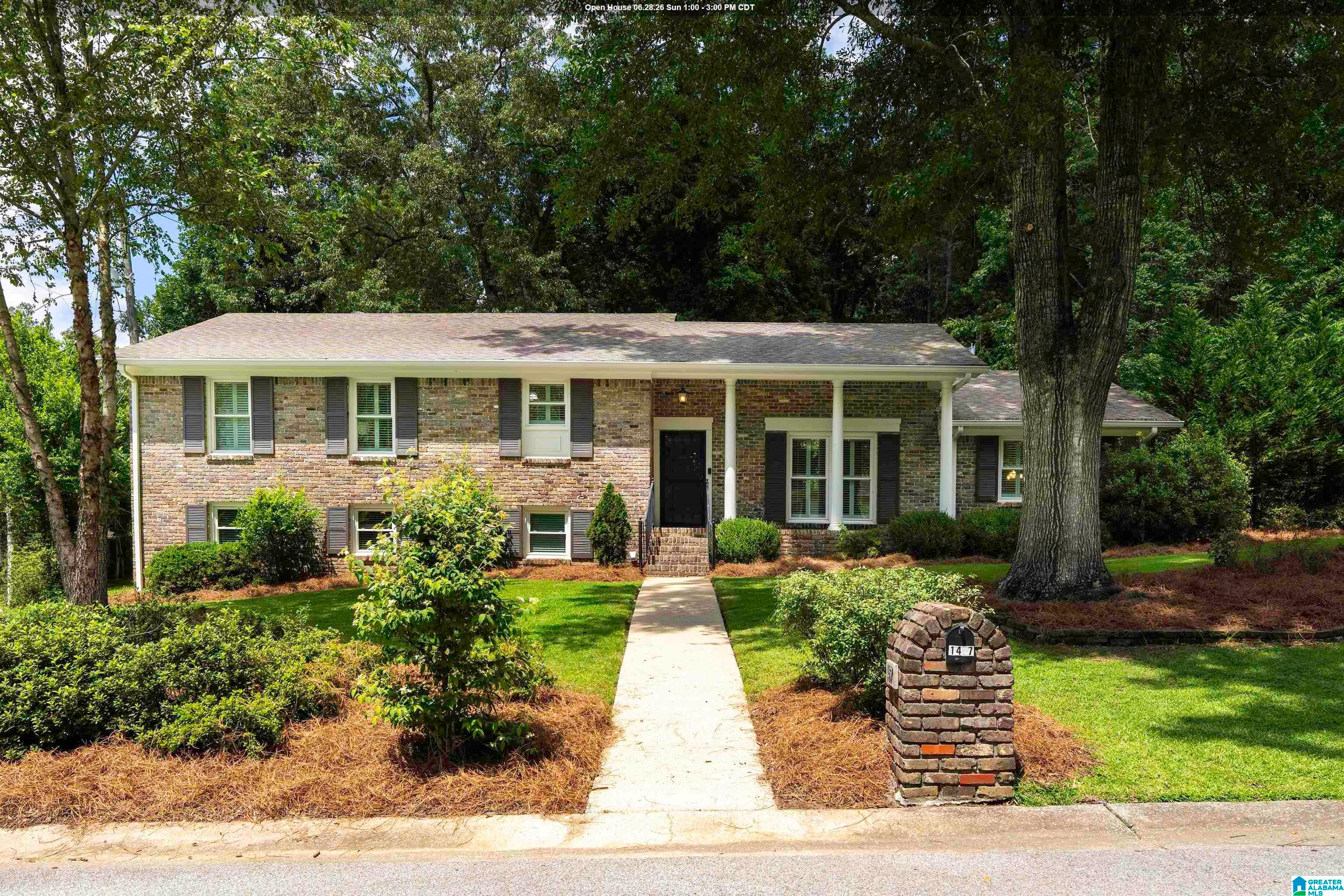 Photo Of 1457 Willoughby Circle Vestavia Hills