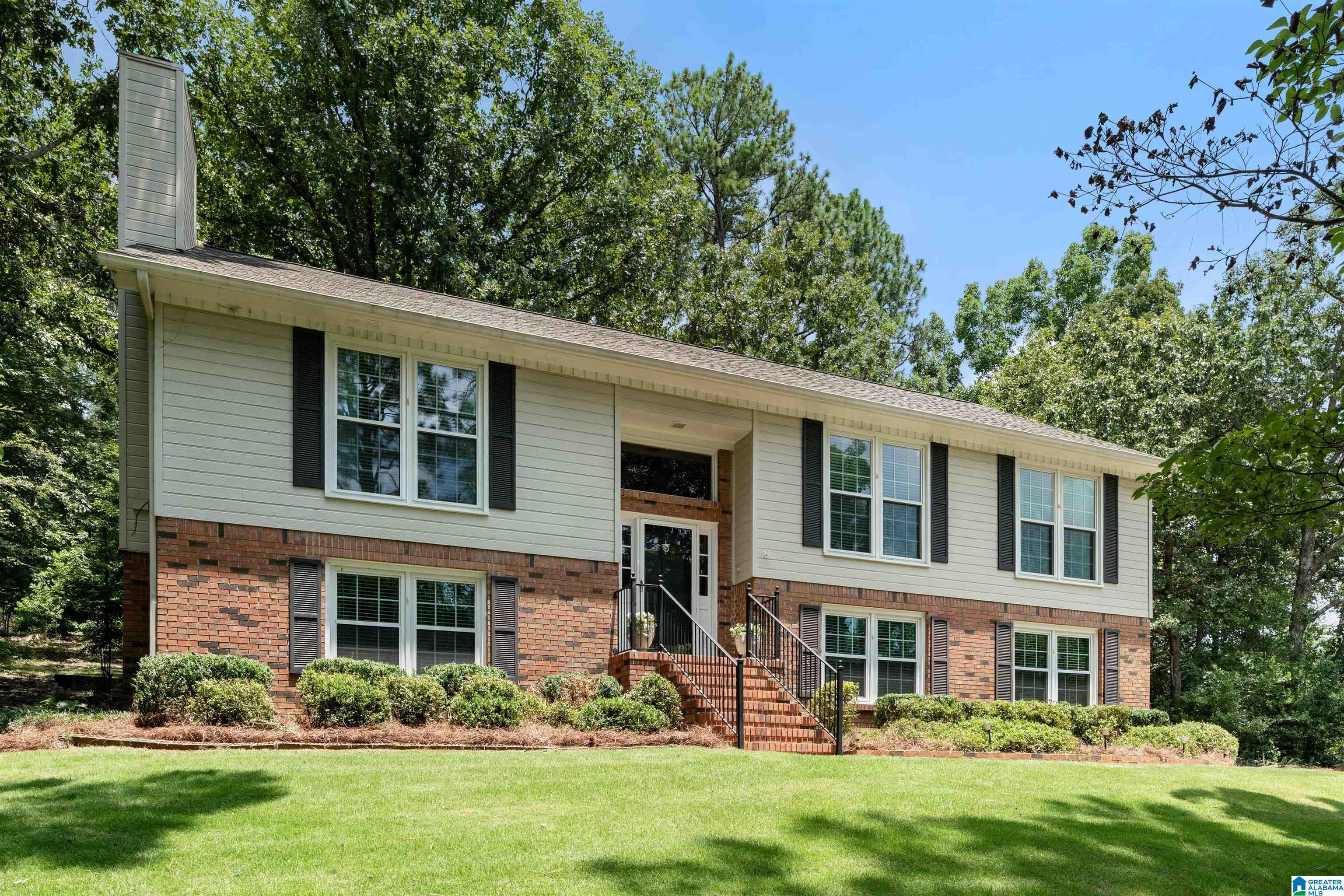 14 home listings to see now in Birmingham (July 10-12, 2026) 9 Photo of 5102 COLONIAL PARK ROAD BIRMINGHAM