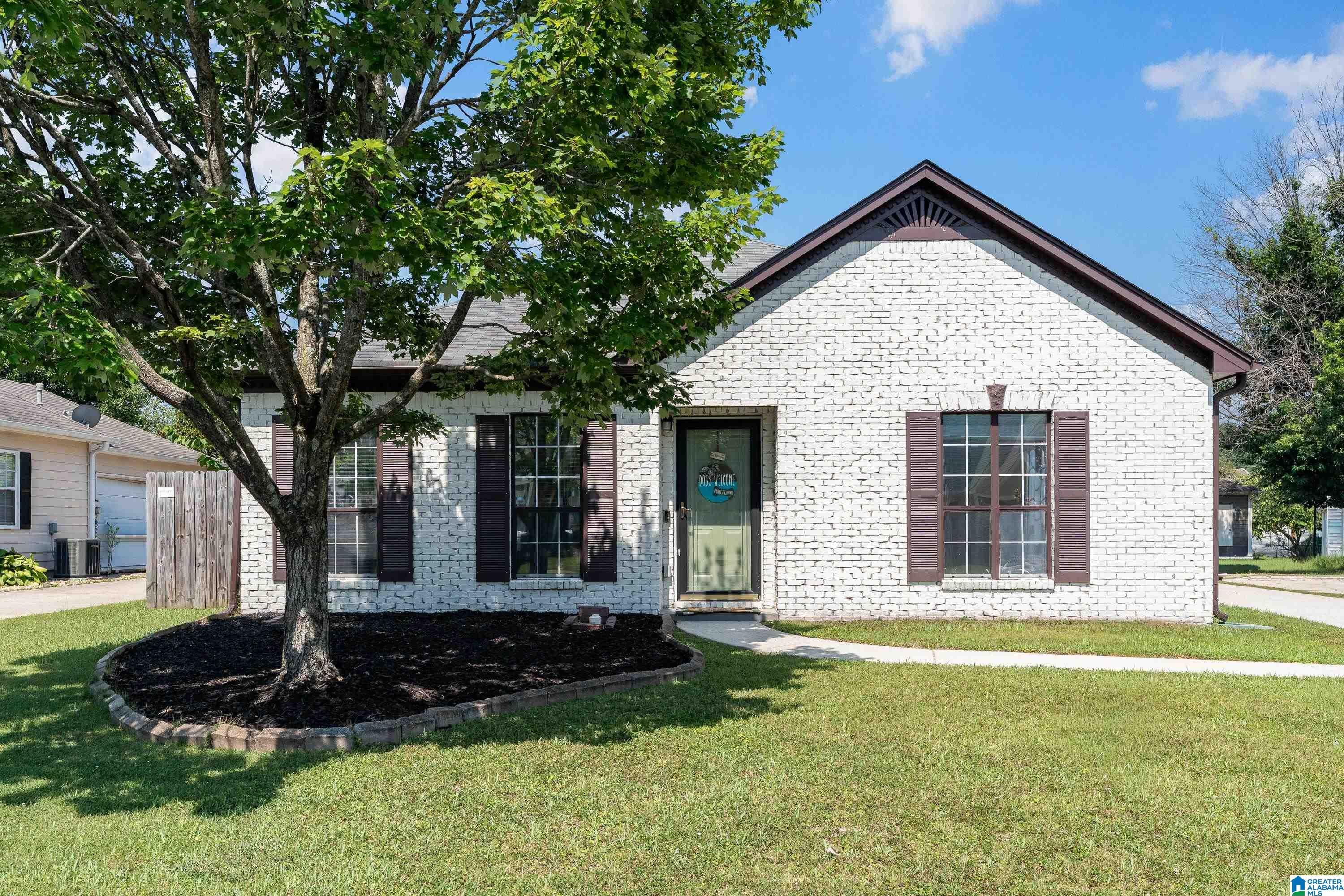 14 home listings to see now in Birmingham (July 10-12, 2026) 15 Photo of 404 WALKER WAY PELHAM