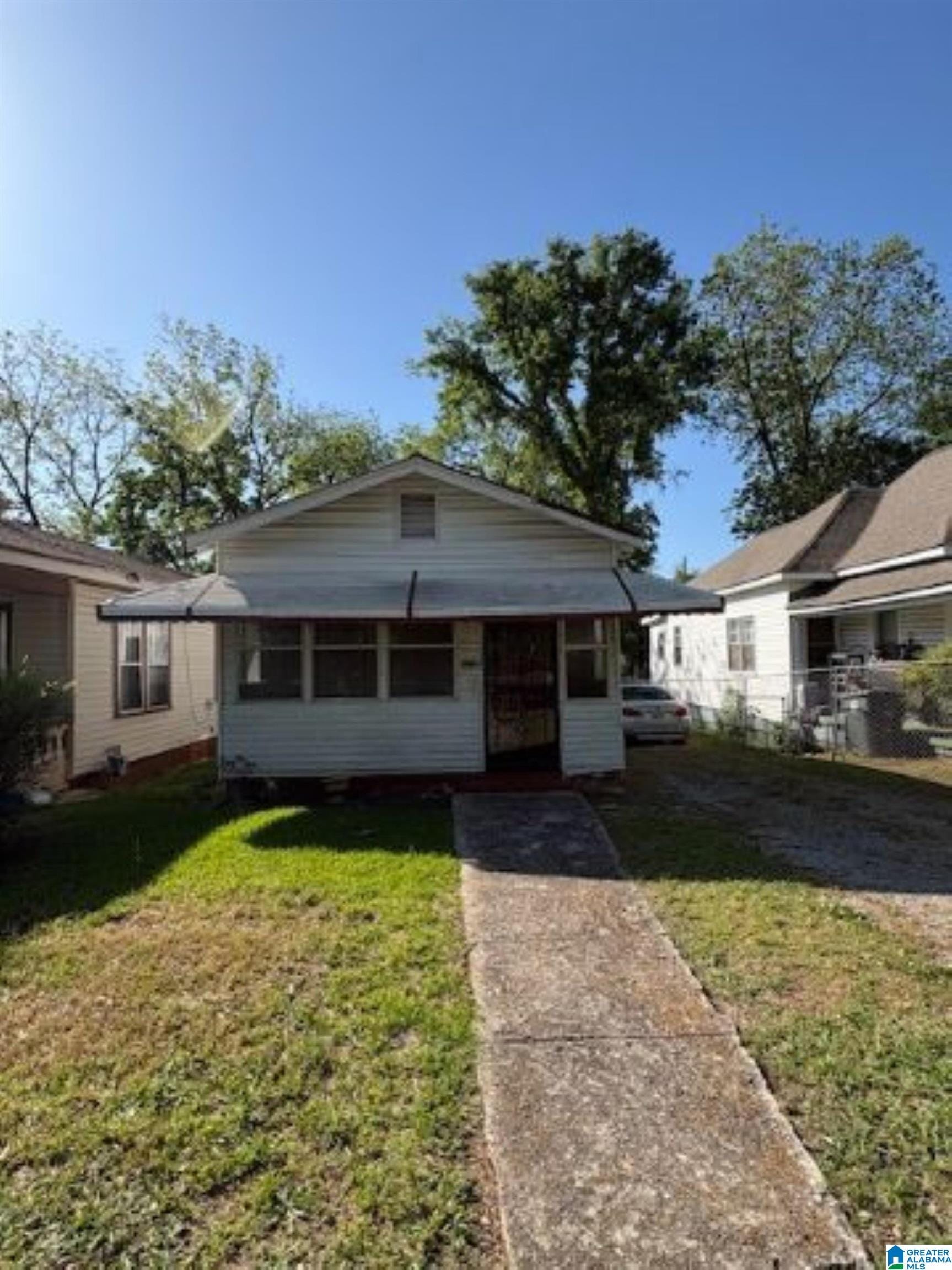 16 homes on the market now in Birmingham (July 24-26) 21 Photo of 217 2ND AVENUE BIRMINGHAM