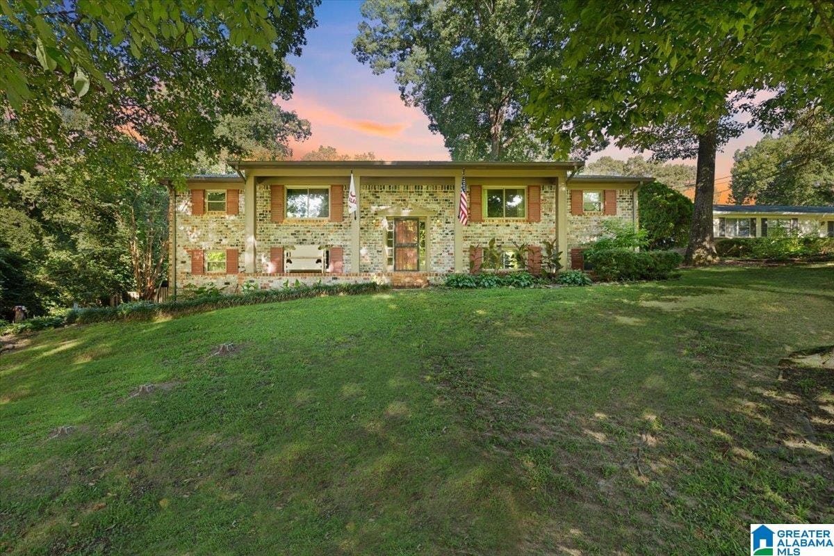 16 homes on the market now in Birmingham (July 24-26) 12 Photo of 25370 HIGHWAY 79 TRAFFORD