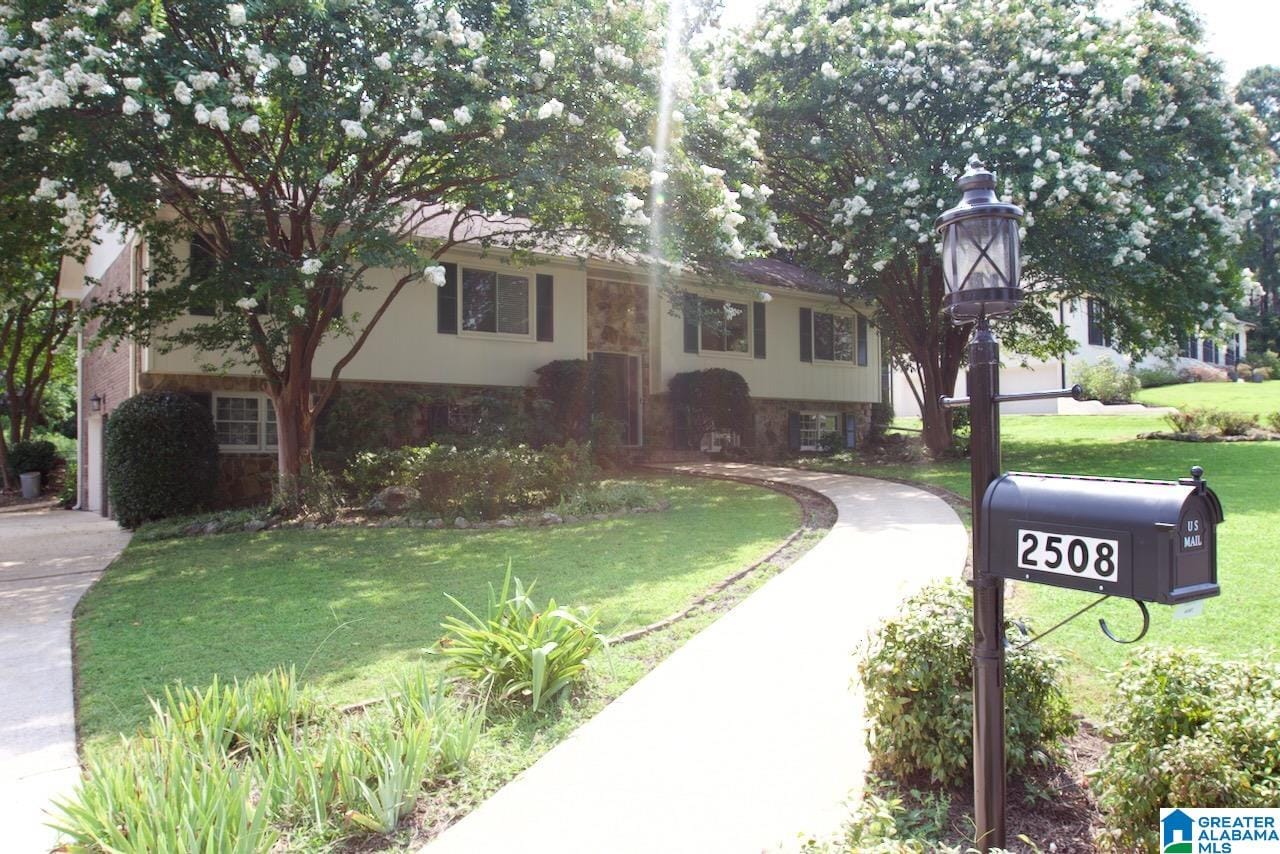 Photo of 2508 FLAGSTONE CIRCLE HOOVER