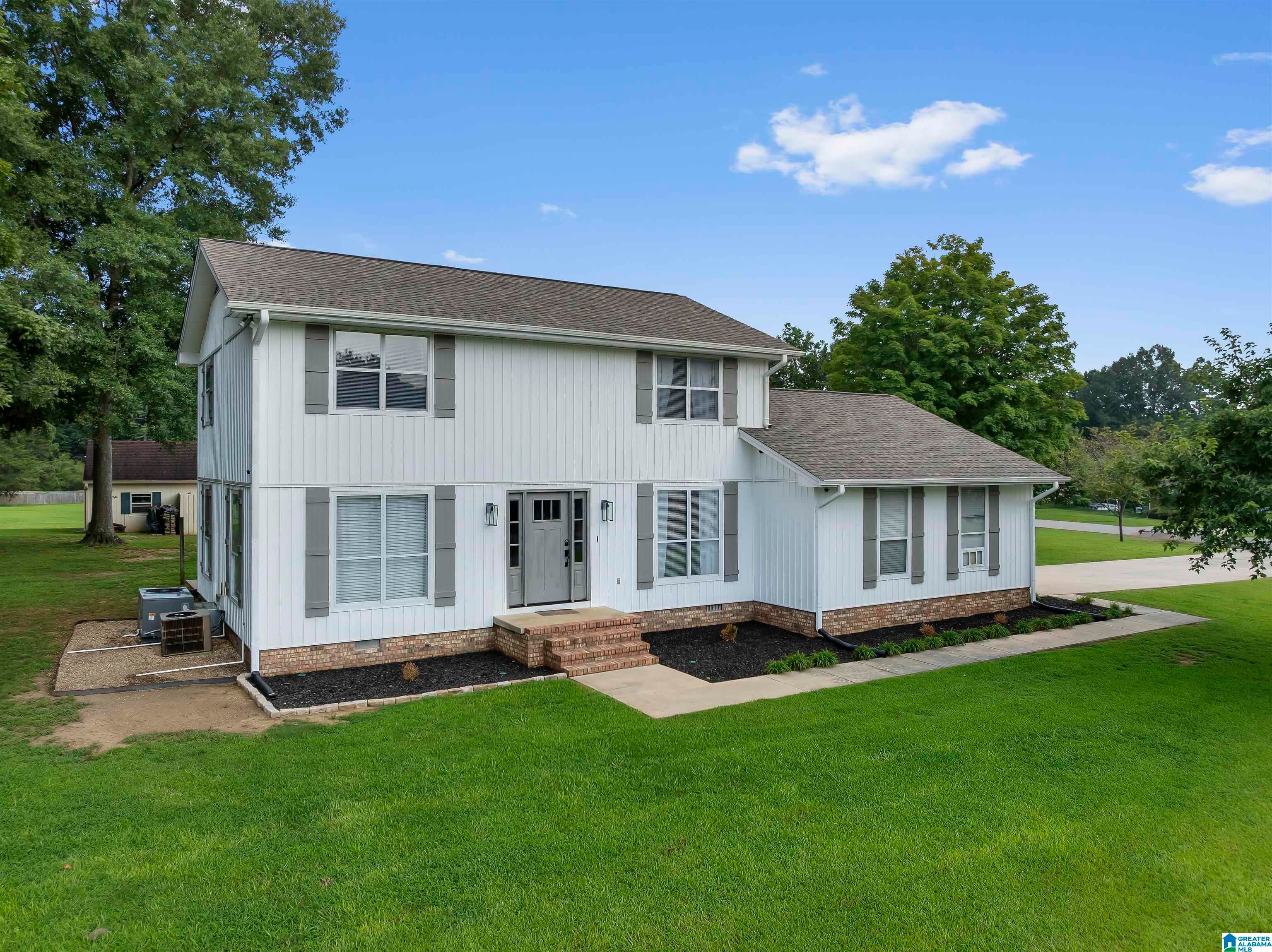 Birmingham Home Listings: See what's on the market now (Aug. 14-16) 13 Photo of 2206 NORTHFIELD DRIVE JASPER