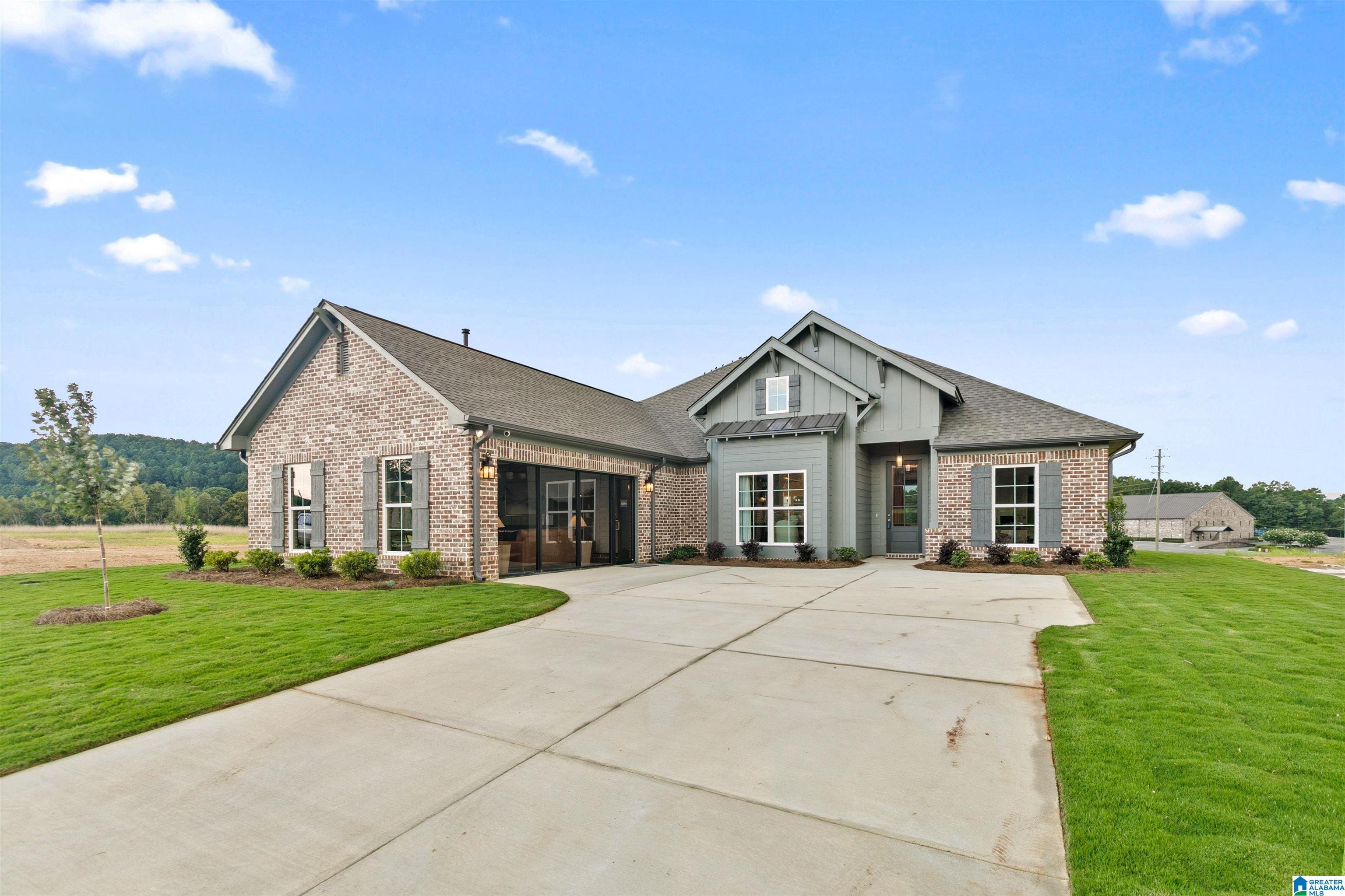 Photo of 6205 HILLBROOK BLVD TRUSSVILLE