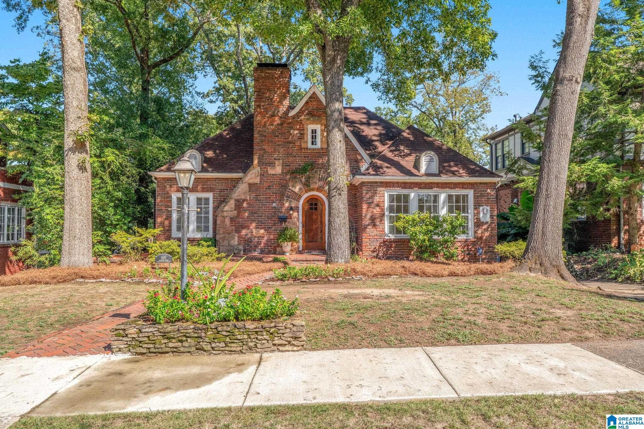 Photo of 825 LINWOOD ROAD BIRMINGHAM