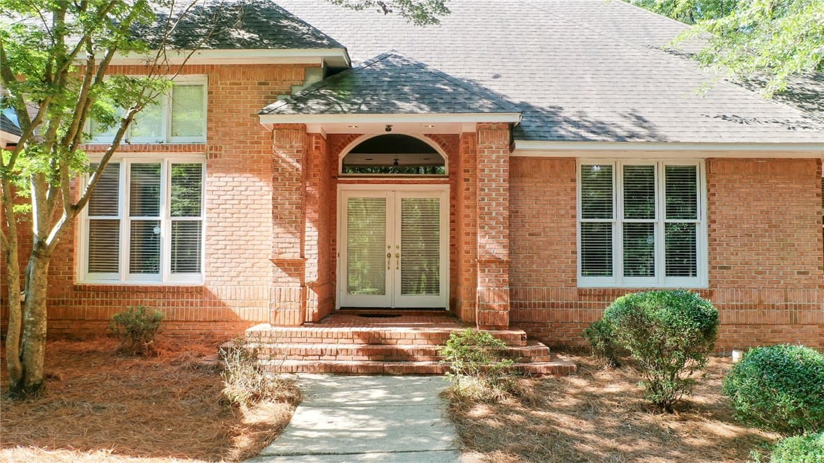 Real Estate Photo Of 2145 Springwood Auburn