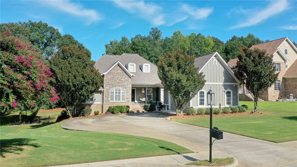 Real Estate Photo Of 126 Coachmans Auburn