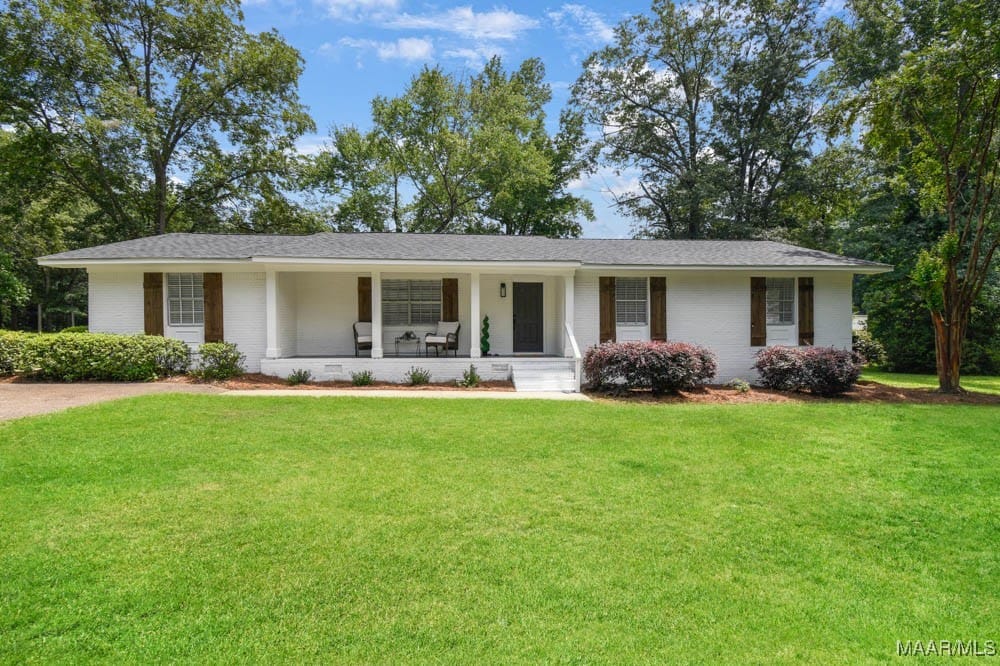 Real Estate Photo Of 105 Campbell Clanton