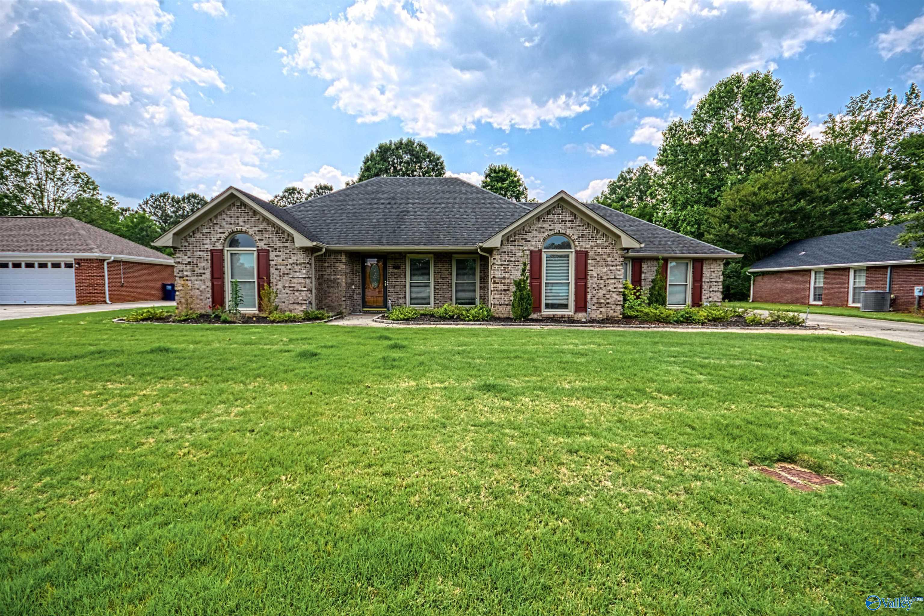 9 spectacular Huntsville-area homes, including some fresh on the market