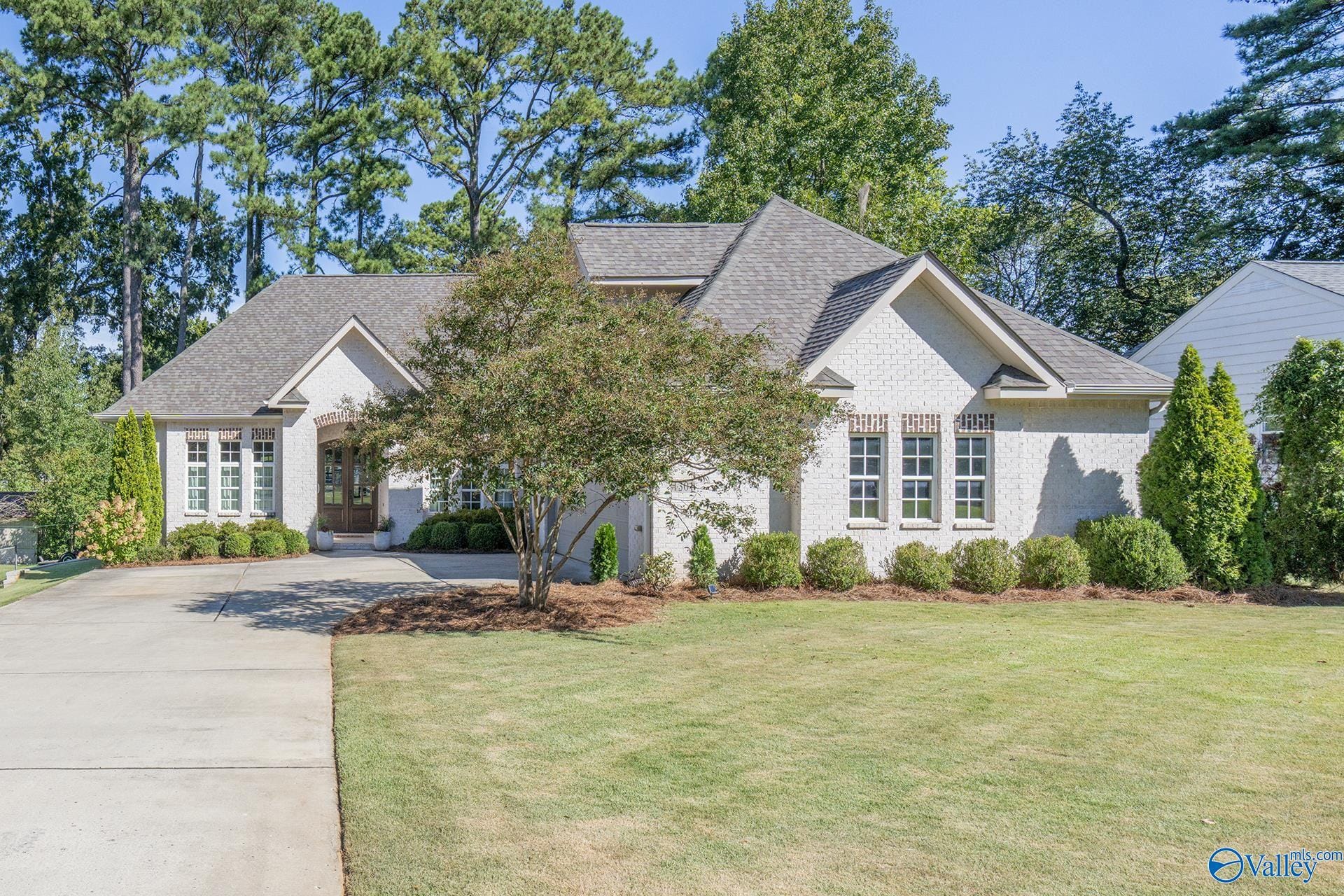 9 fabulous home listings for you to check out in the Huntsville area 9 fabulous home listings for you to check out in the Huntsville area