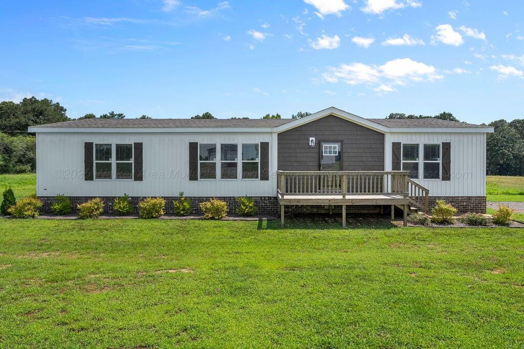 Real Estate Photo Of 121 Wendy Jasper