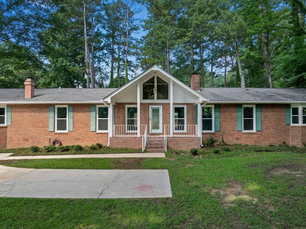 Real Estate Photo Of 304 Cherokee Jasper