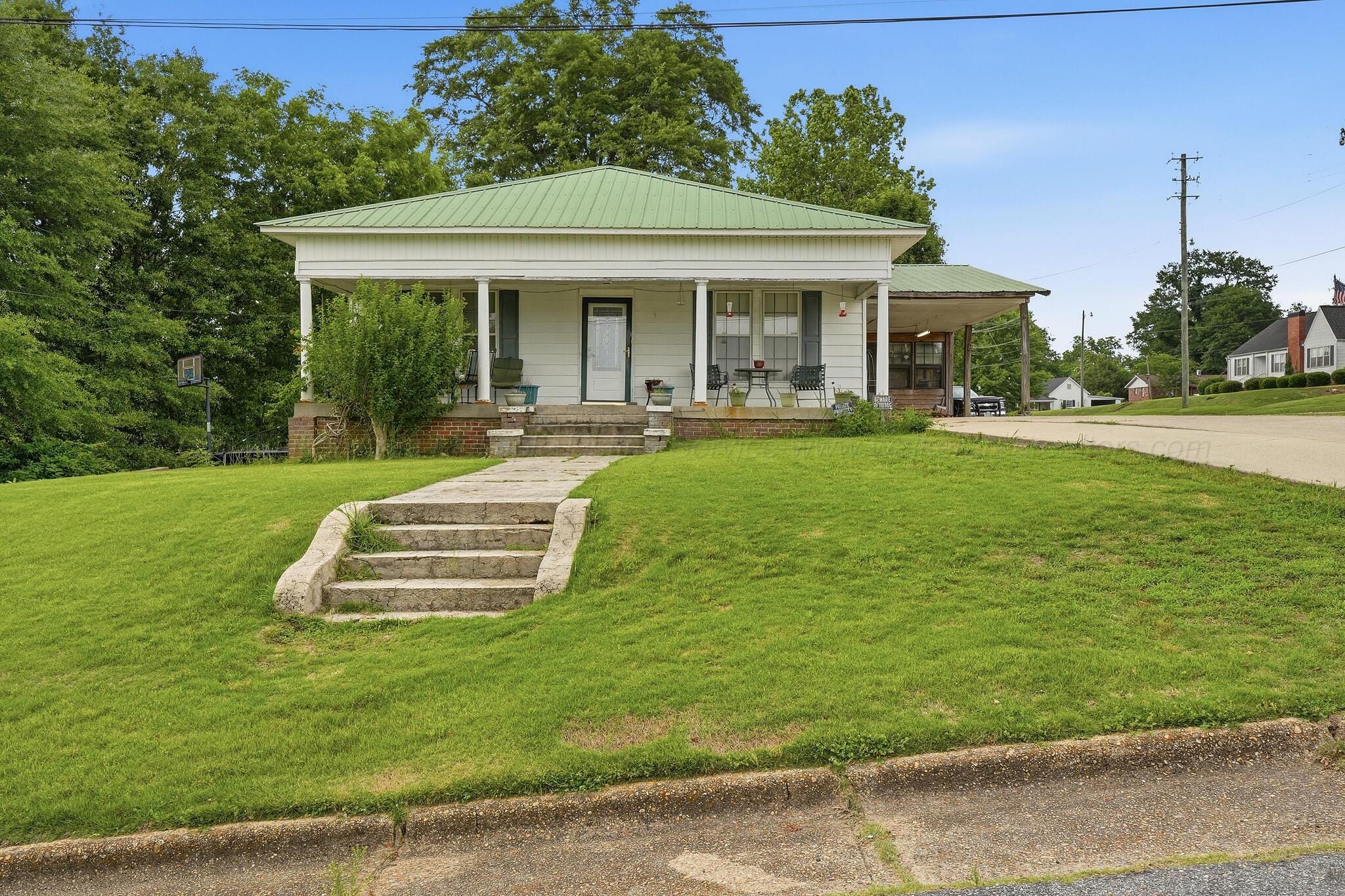 Real Estate Photo Of 112 6Th Carbon Hill