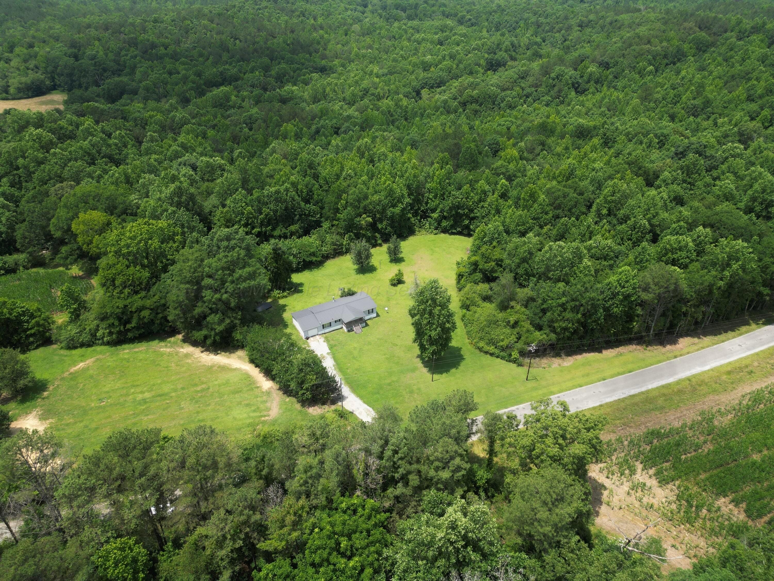 Photo Of 8680 County Road 37 Nauvoo