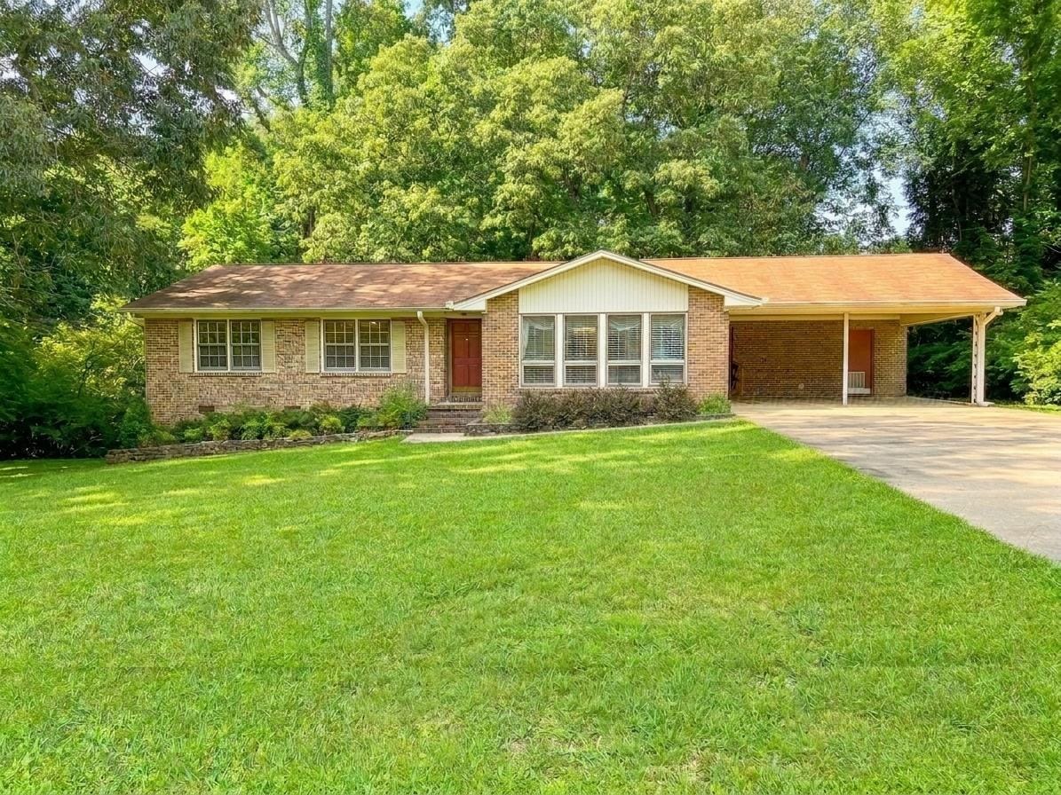 Real Estate Photo Of 107 Cherokee Jasper