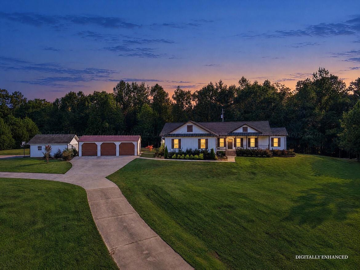 Real Estate Photo Of 1030 Golf Course Jasper