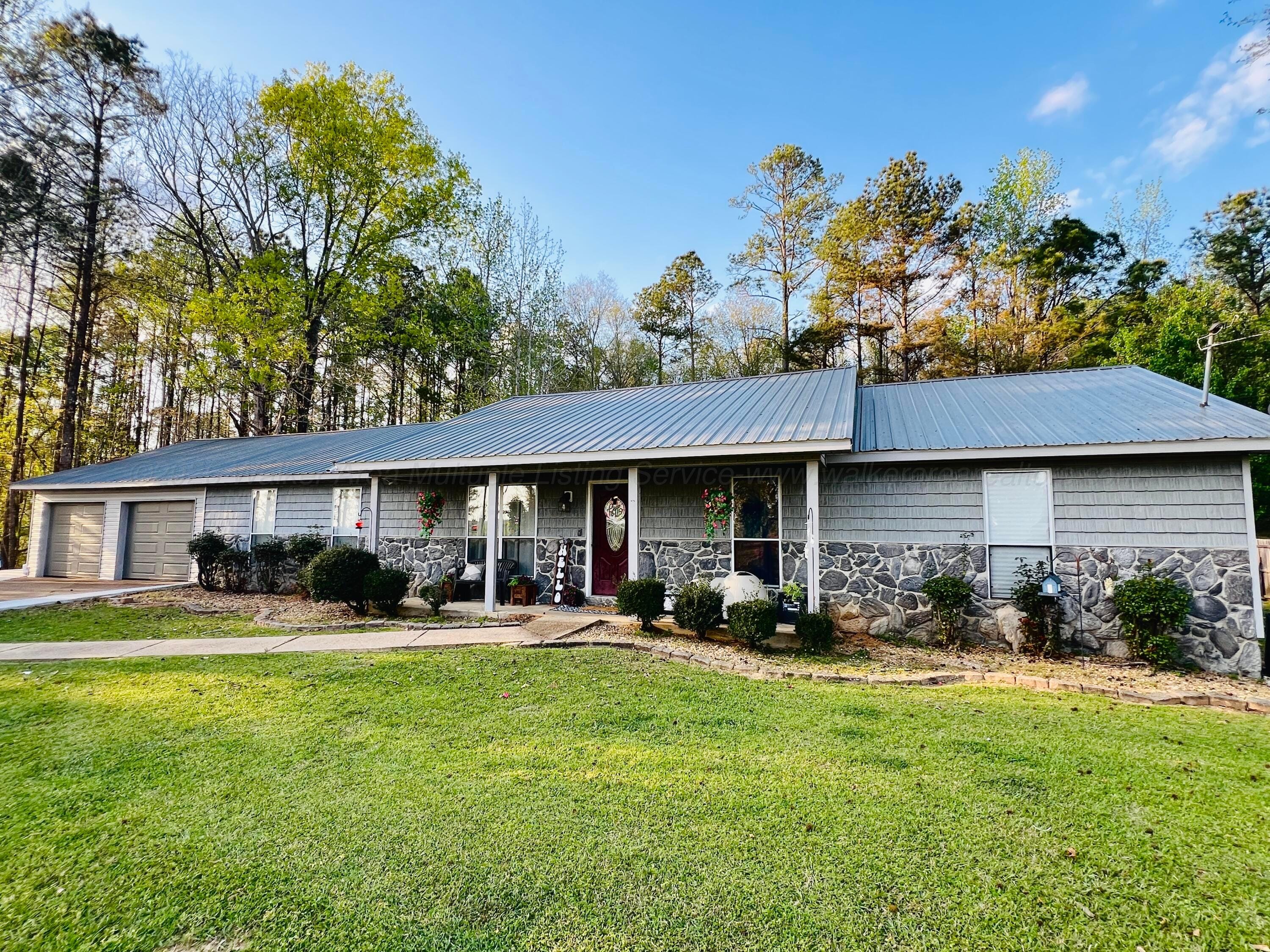 Real Estate Photo Of 912 13 Th Fayette