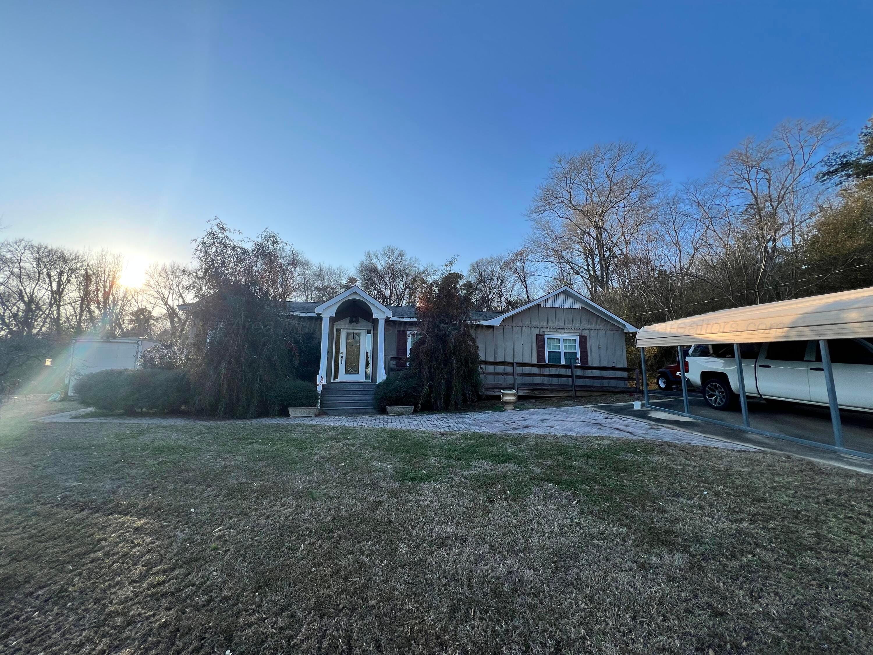 Photo Of 308 Doliska Quinton